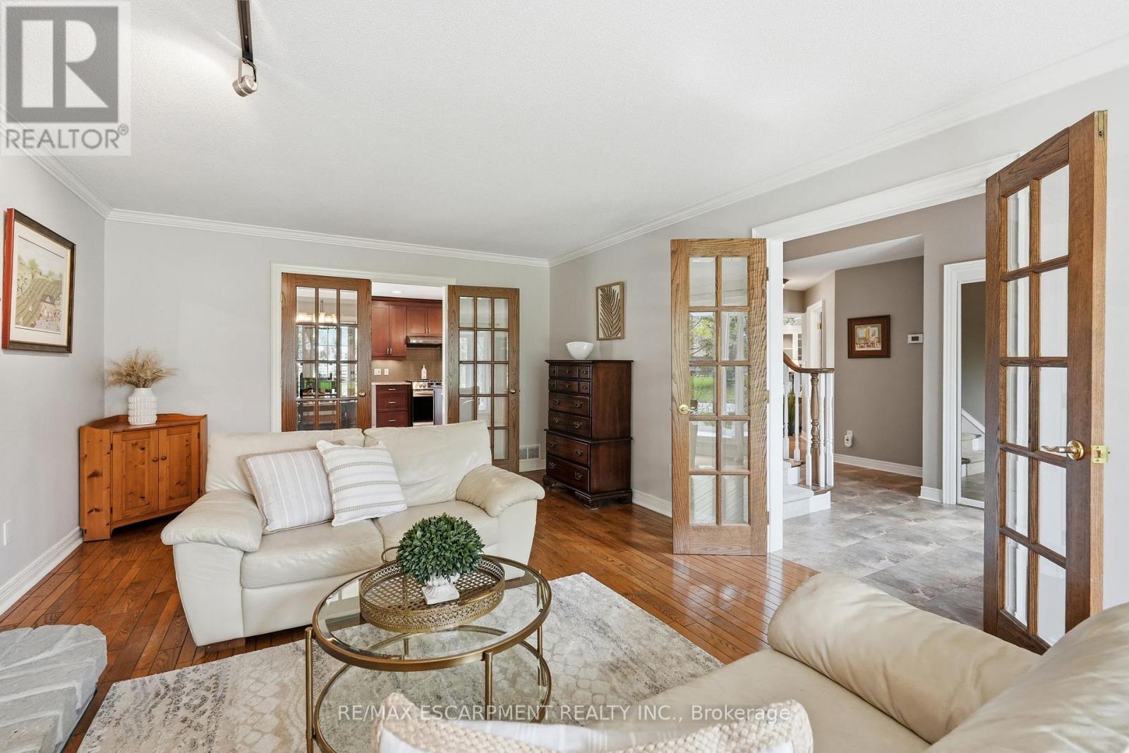 6 Vanstraalen Street, Hamilton, Ontario  L0R 1H3 - Photo 8 - X13113054