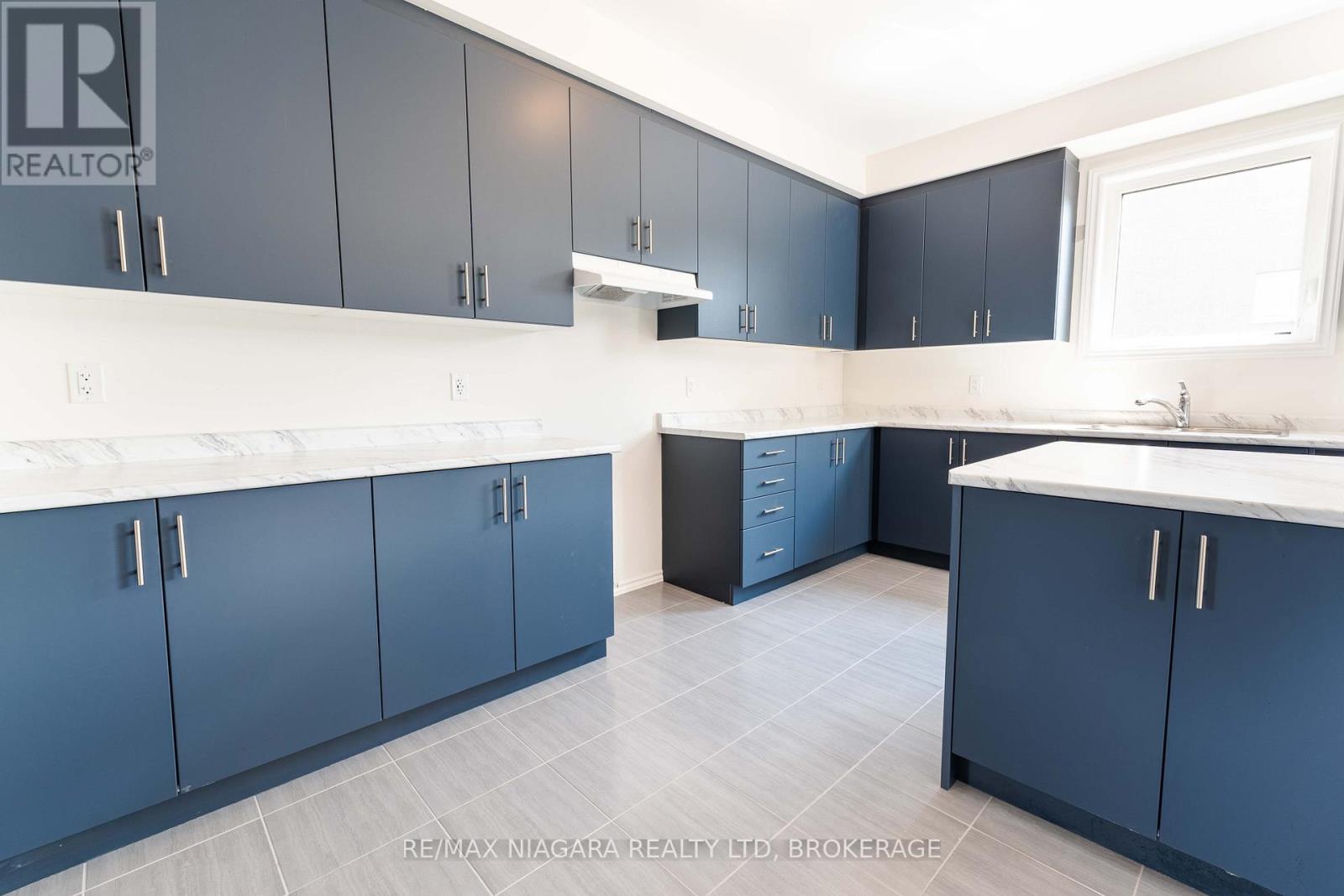 25 Oriole Crescent, Port Colborne, Ontario  L3K 6E2 - Photo 8 - X13113394