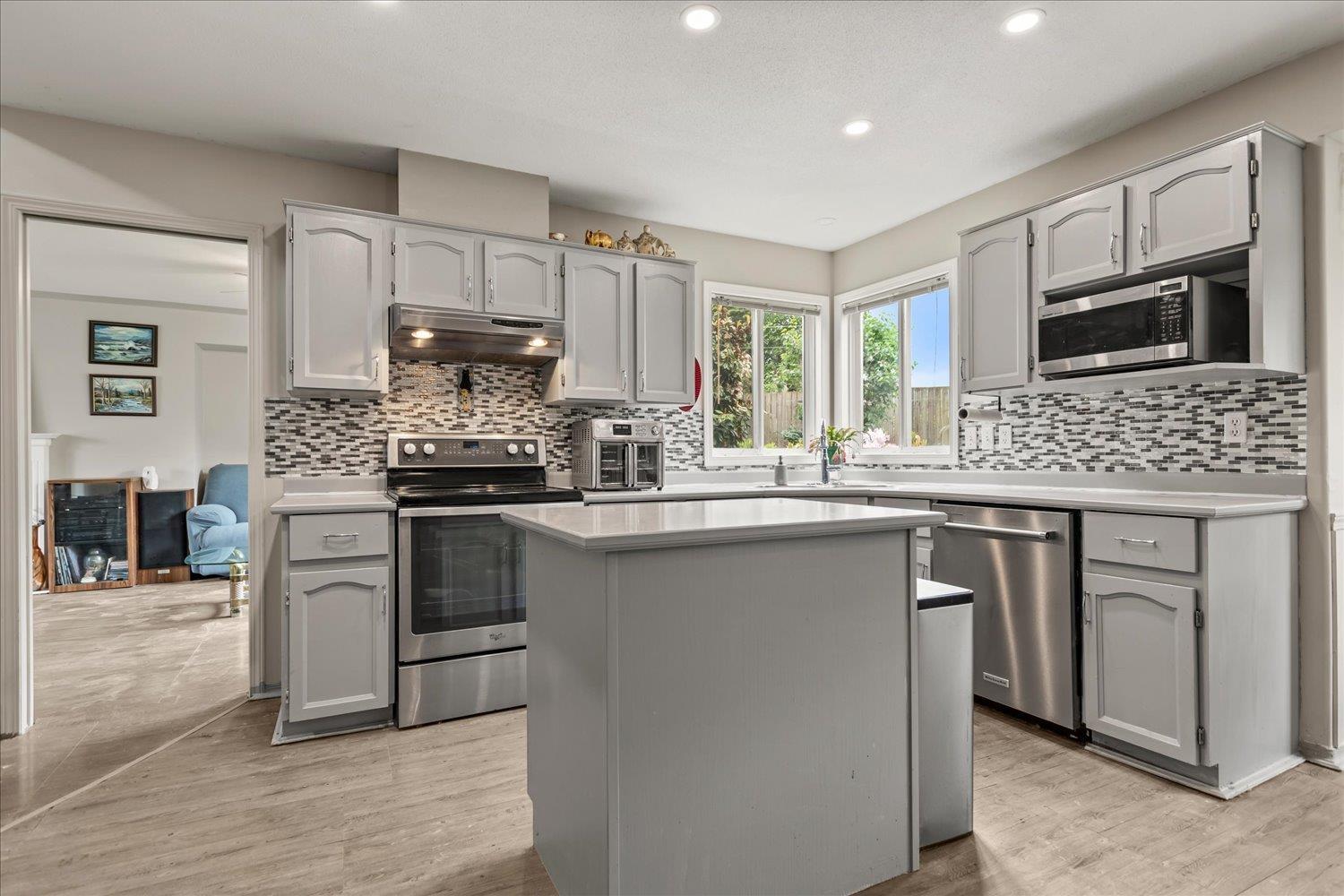 45424 Dorell Place, Sardis West Vedder, Chilliwack, British Columbia  V2R 3V3 - Photo 12 - R3121849