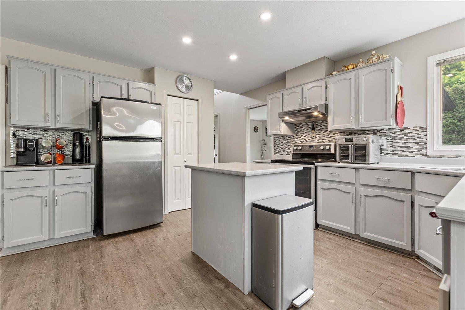 45424 Dorell Place, Sardis West Vedder, Chilliwack, British Columbia  V2R 3V3 - Photo 14 - R3121849