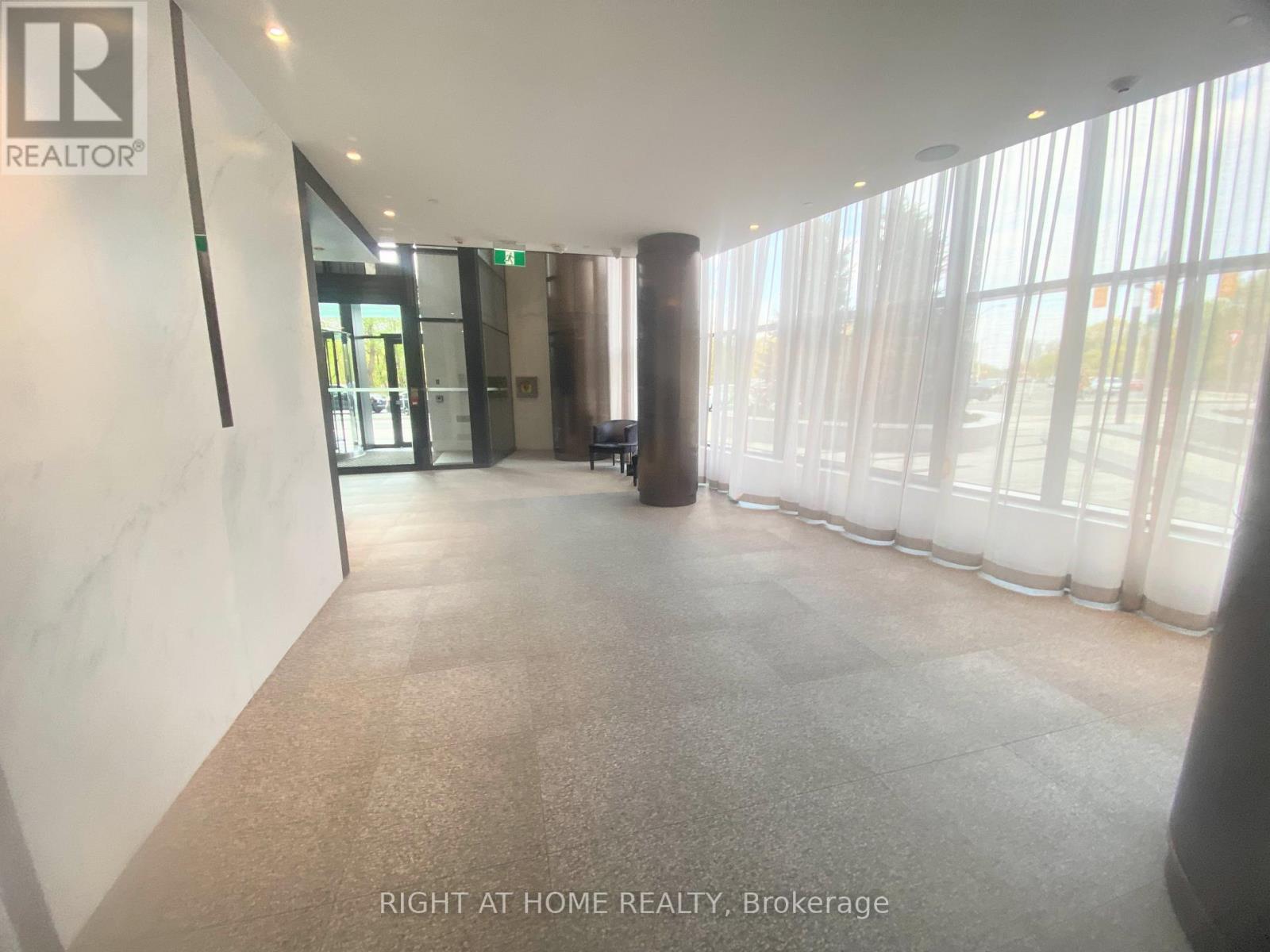 2416 - 585 Bloor Street E, Toronto, Ontario  M4W 0B3 - Photo 3 - C13113332