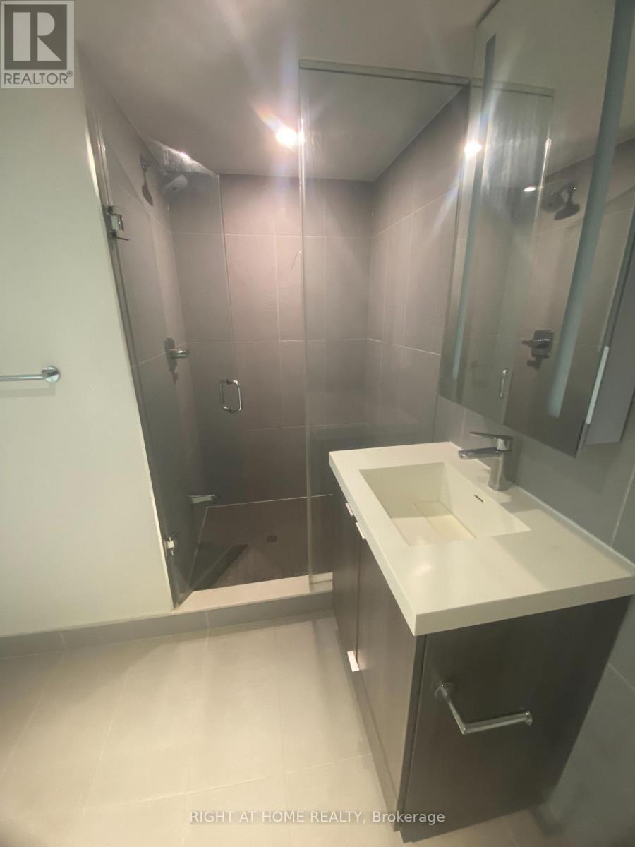 2416 - 585 Bloor Street E, Toronto, Ontario  M4W 0B3 - Photo 8 - C13113332