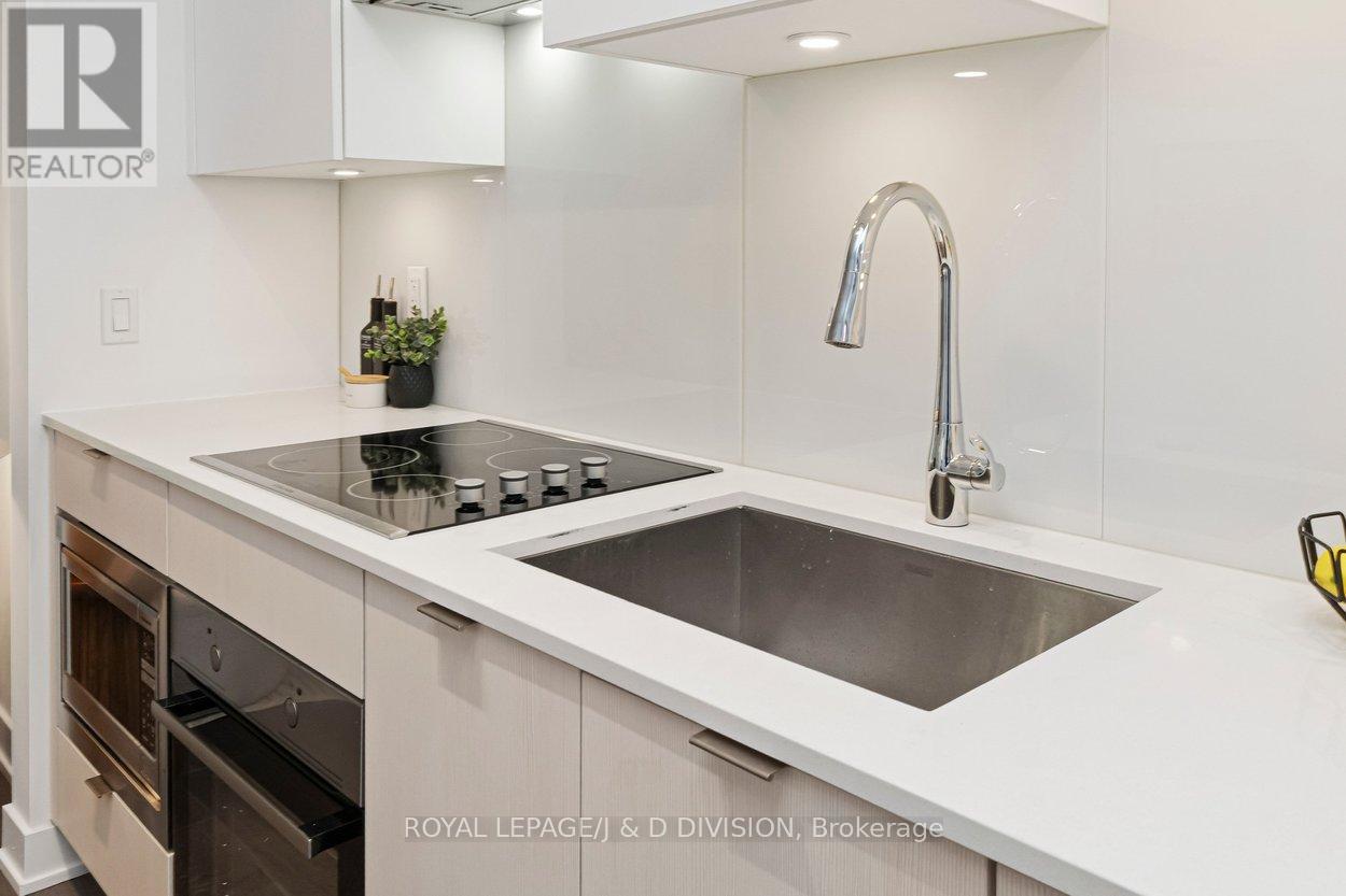 1807 - 99 Broadway Avenue, Toronto, Ontario  M4P 0E3 - Photo 11 - C13113352