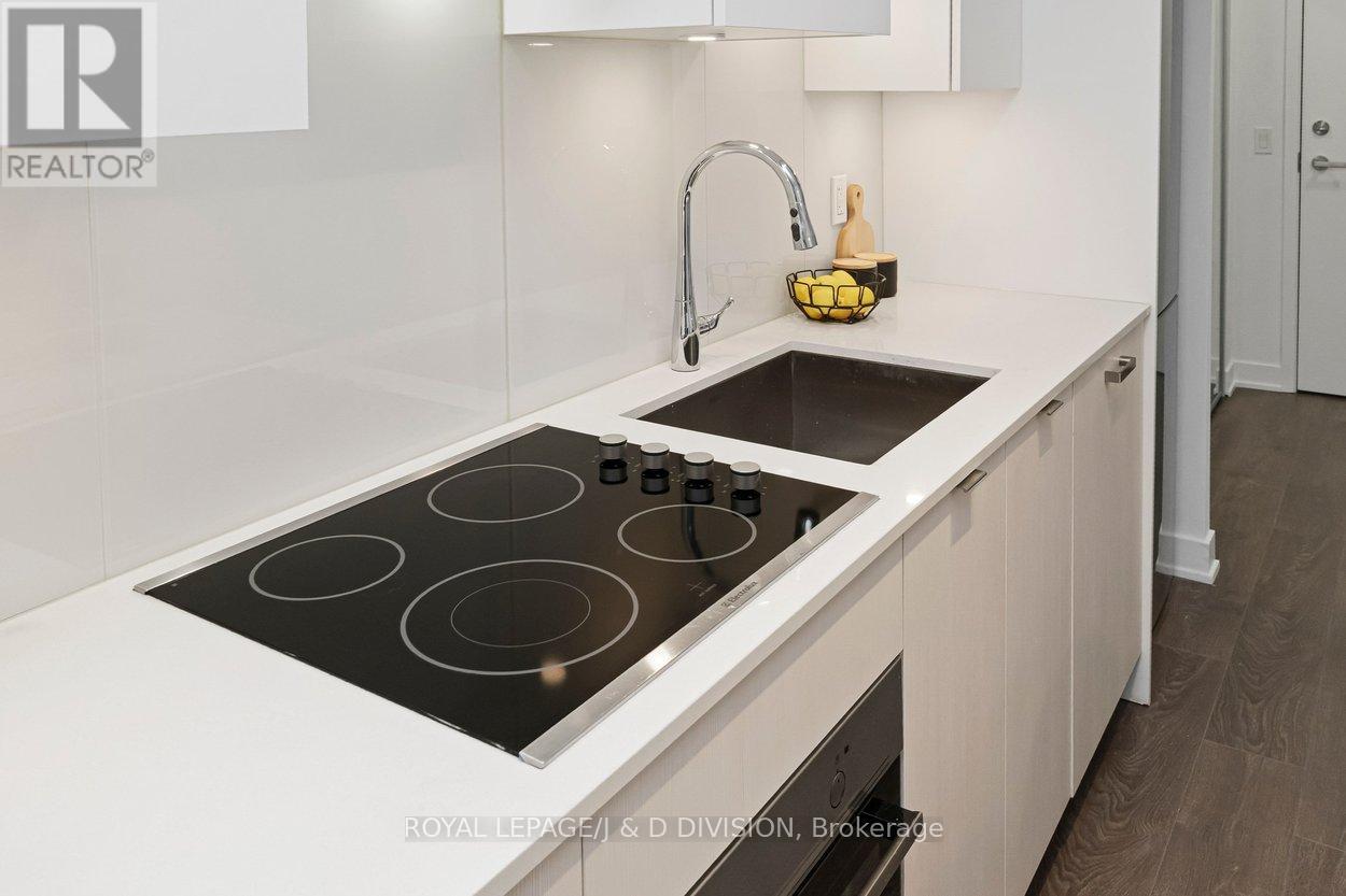 1807 - 99 Broadway Avenue, Toronto, Ontario  M4P 0E3 - Photo 12 - C13113352