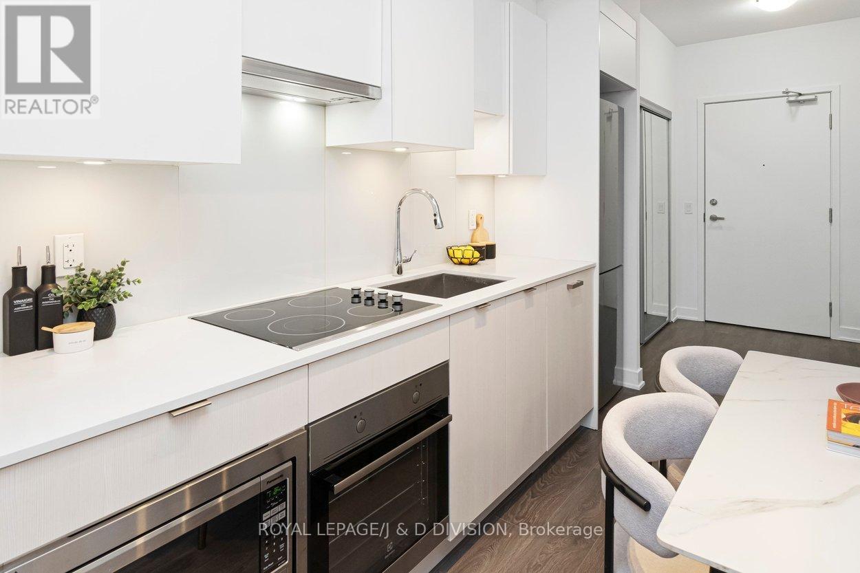 1807 - 99 Broadway Avenue, Toronto, Ontario  M4P 0E3 - Photo 5 - C13113352