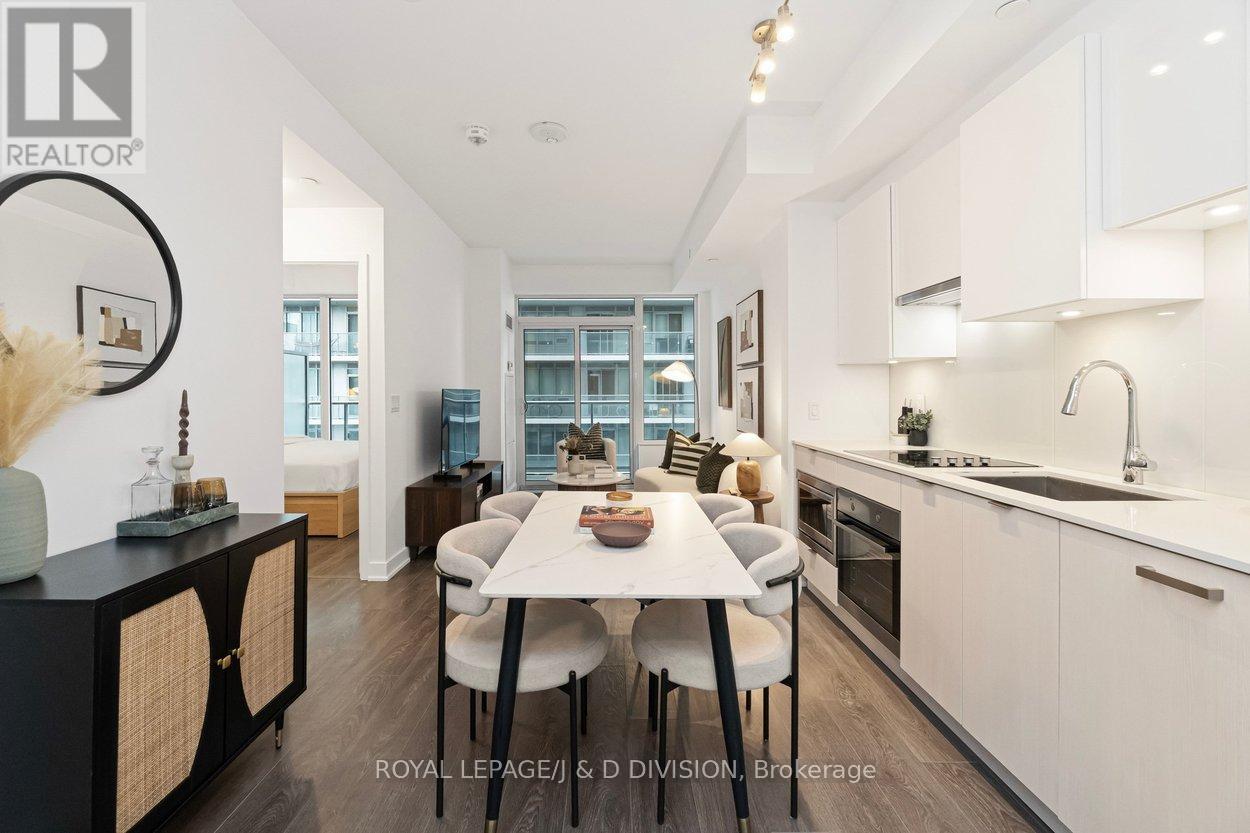 1807 - 99 Broadway Avenue, Toronto, Ontario  M4P 0E3 - Photo 8 - C13113352