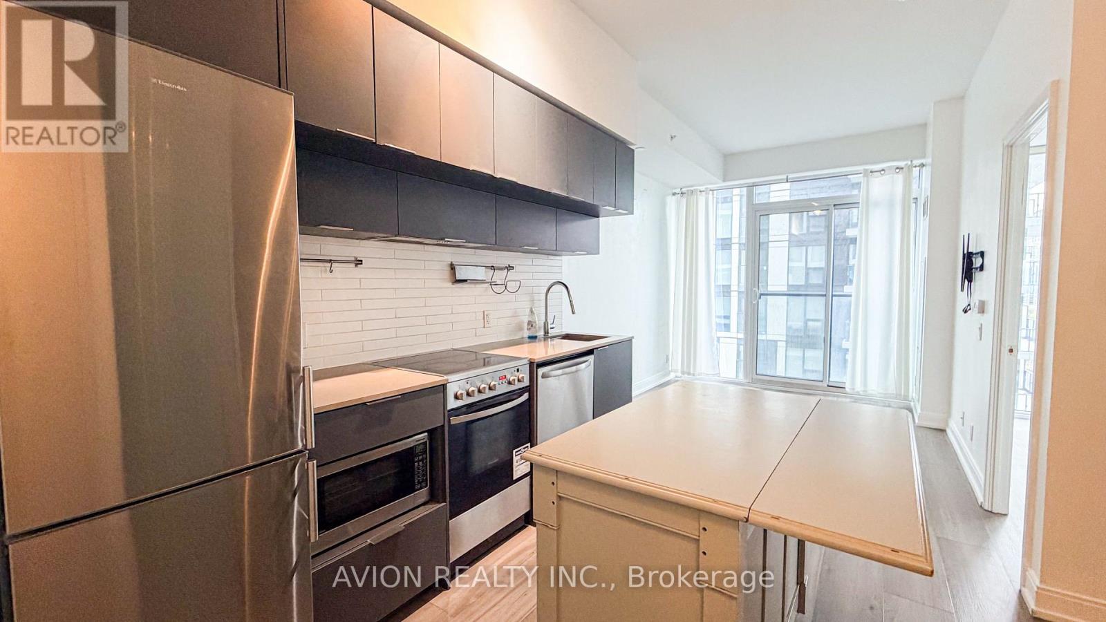 2501 - 181 Dundas Street E, Toronto, Ontario  M5A 0N5 - Photo 1 - C13113372