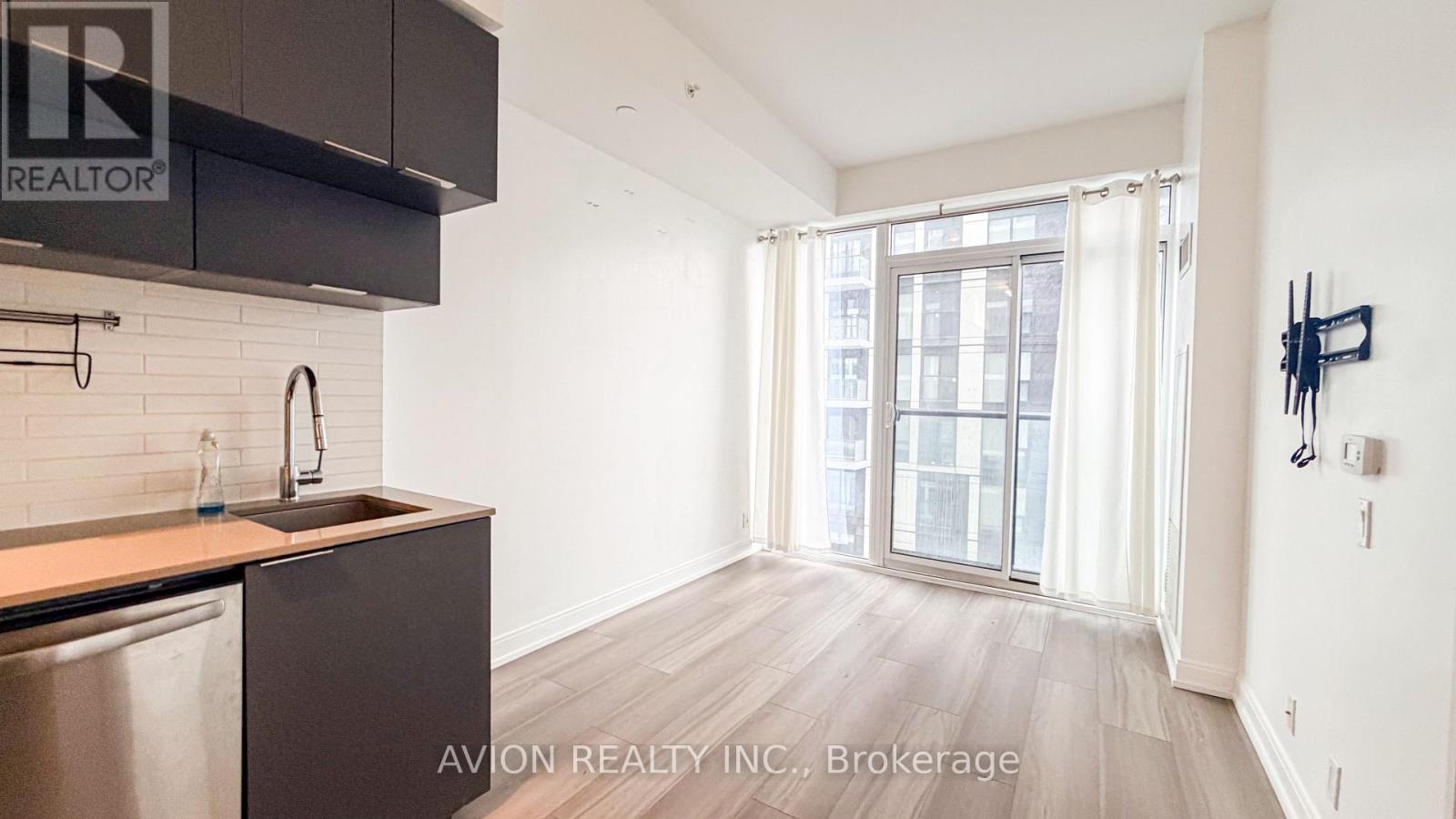 2501 - 181 Dundas Street E, Toronto, Ontario  M5A 0N5 - Photo 4 - C13113372