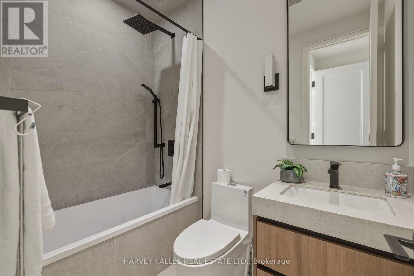 261 St Germain Avenue, Toronto, Ontario  M5M 1W4 - Photo 45 - C13113422