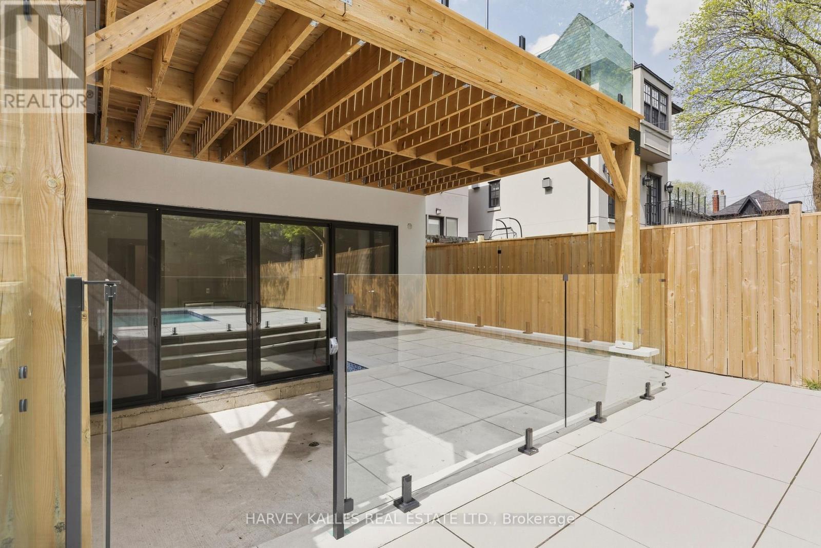 261 St Germain Avenue, Toronto, Ontario  M5M 1W4 - Photo 48 - C13113422