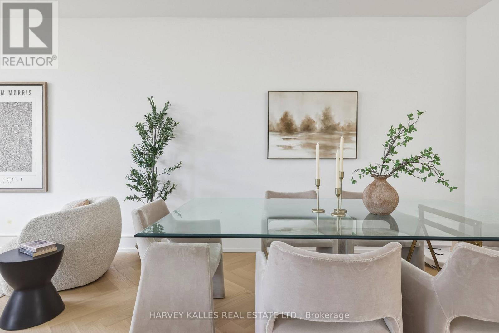 261 St Germain Avenue, Toronto, Ontario  M5M 1W4 - Photo 9 - C13113422