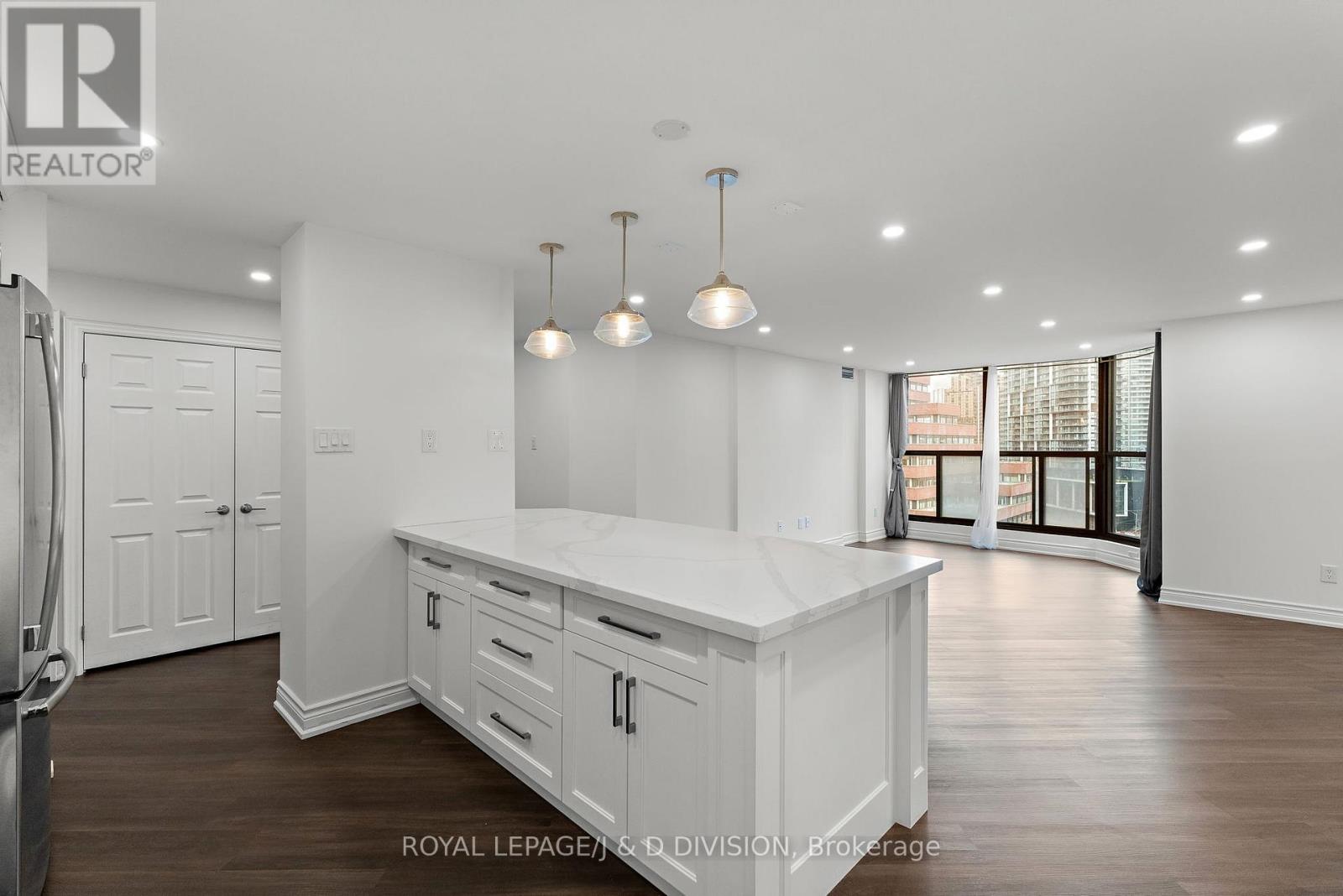 1201 - 33 Elmhurst Avenue, Toronto, Ontario  M2N 6G8 - Photo 6 - C13112866