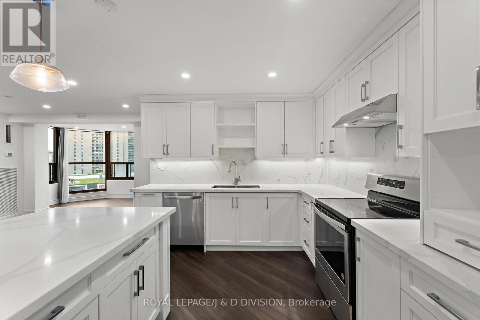 1201 - 33 Elmhurst Avenue, Toronto, Ontario  M2N 6G8 - Photo 8 - C13112866