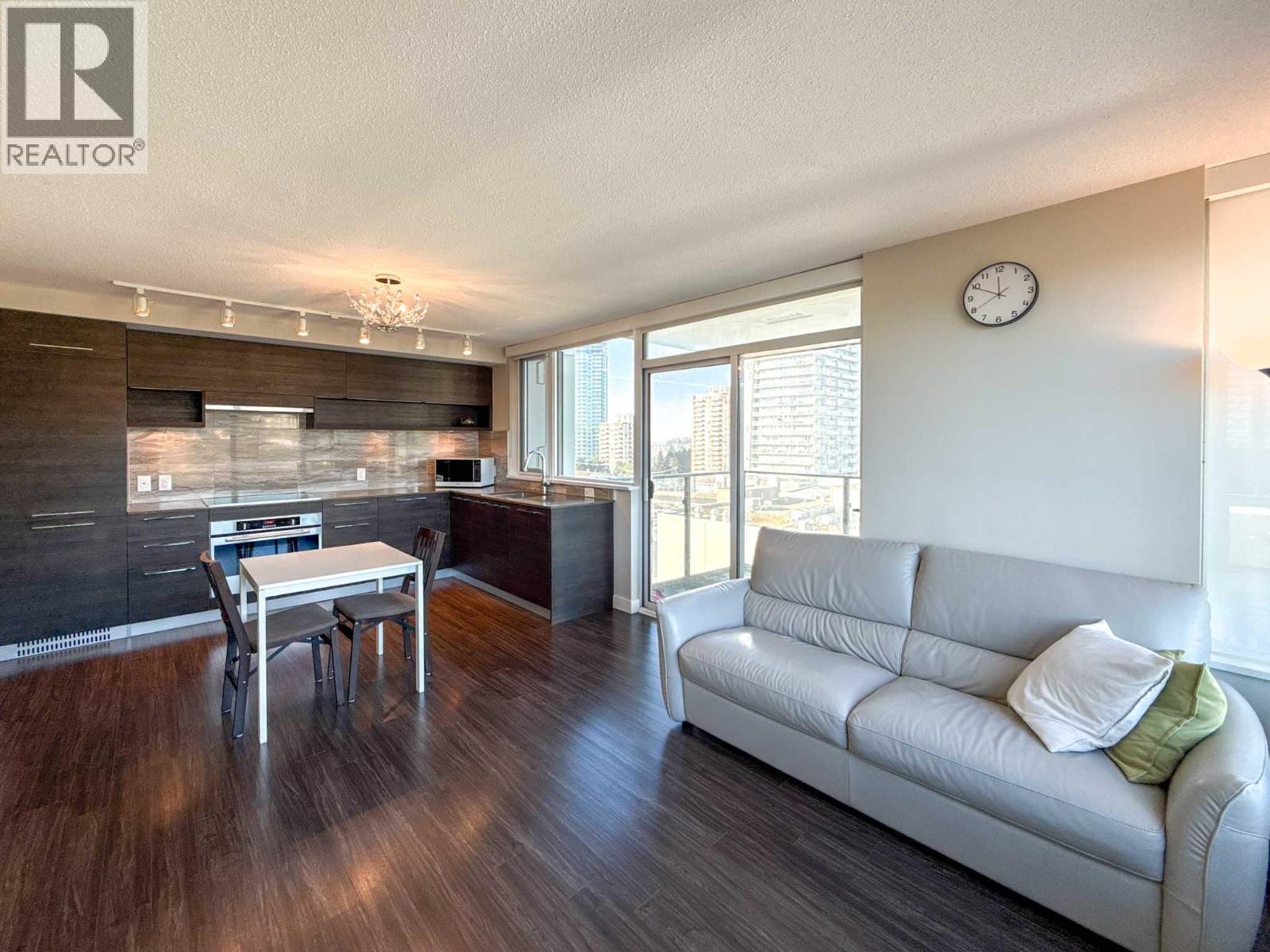 570 Emerson Street, Coquitlam, British Columbia  V3J 0G3 - Photo 6 - R3122053