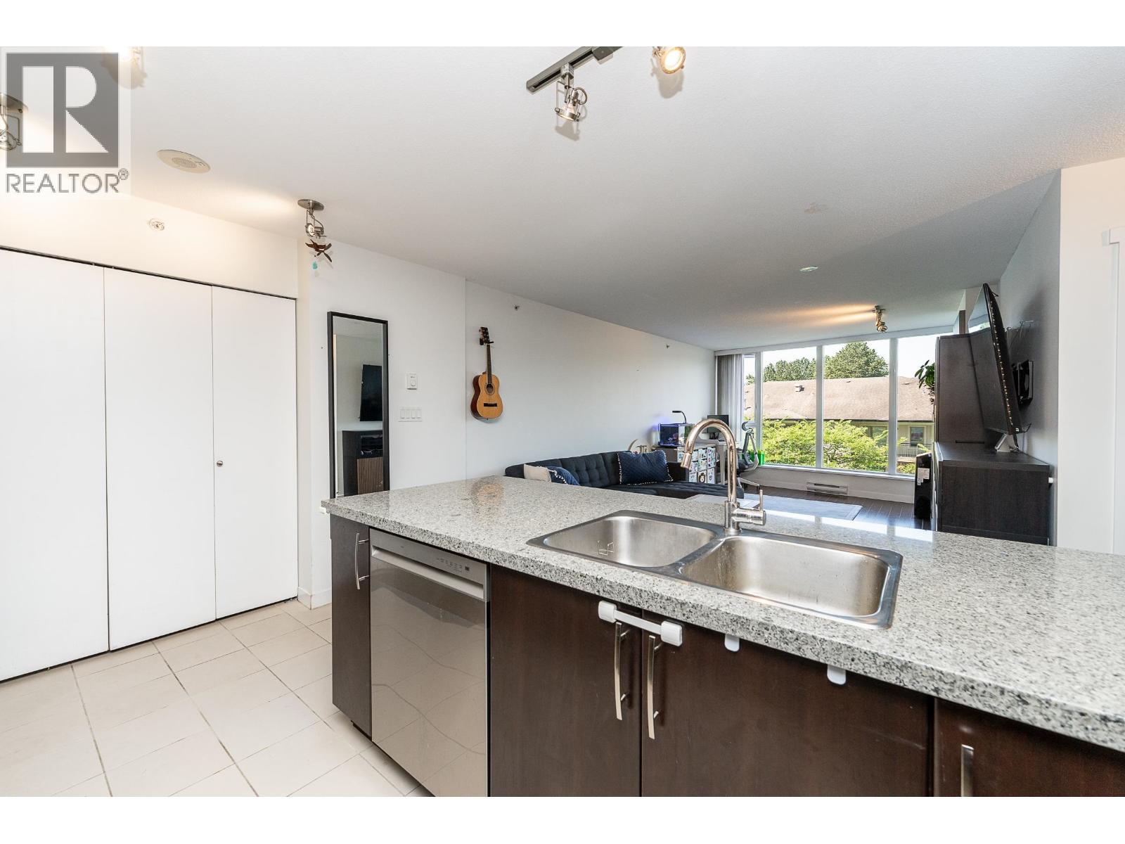 605 660 Nootka Way, Port Moody, British Columbia  V3H 0B7 - Photo 4 - R3122078