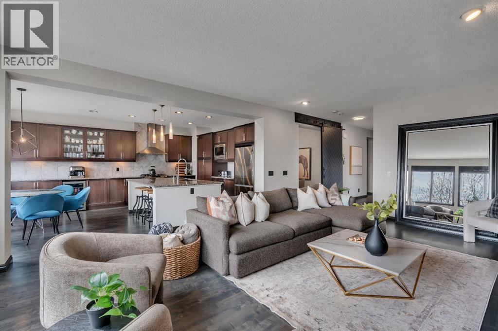 55 Evanspark Circle Nw, Calgary, Alberta  T3P 0B4 - Photo 2 - A2309081