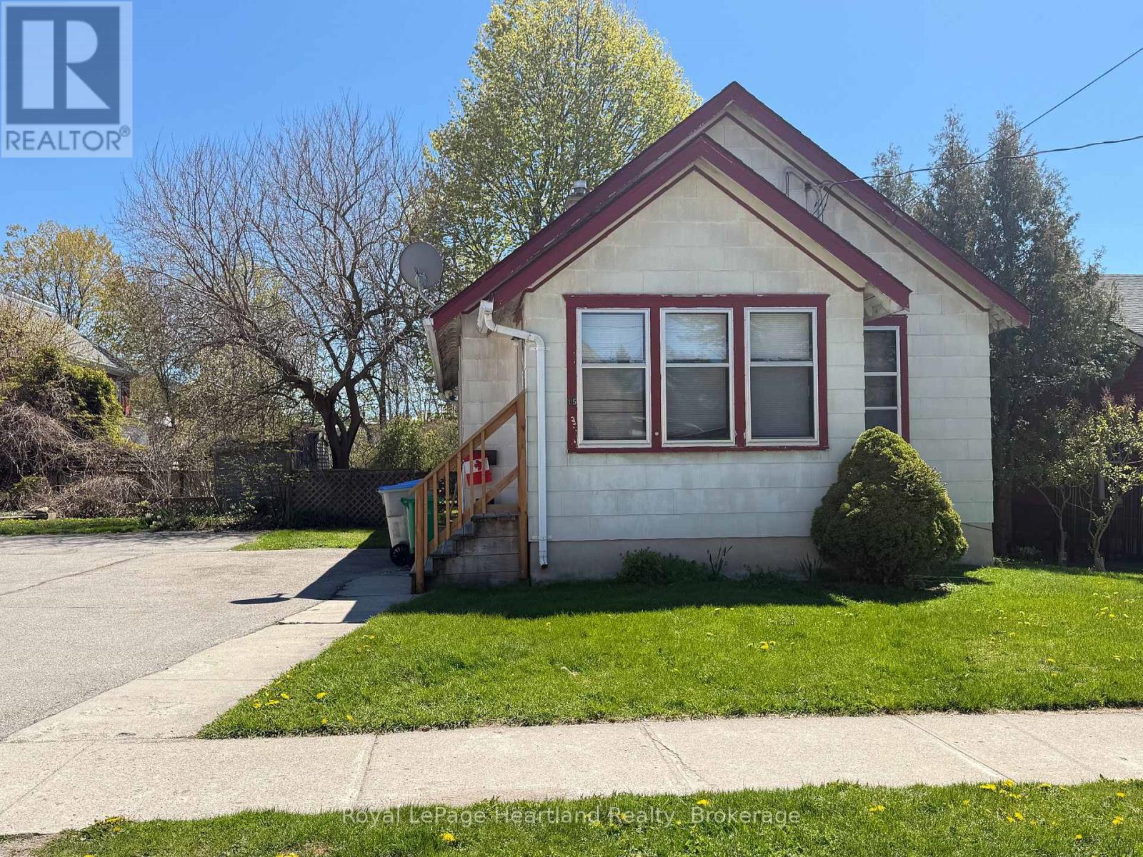 15 Nelson Street W, Goderich, Ontario  N7A 2M2 - Photo 2 - X13113378