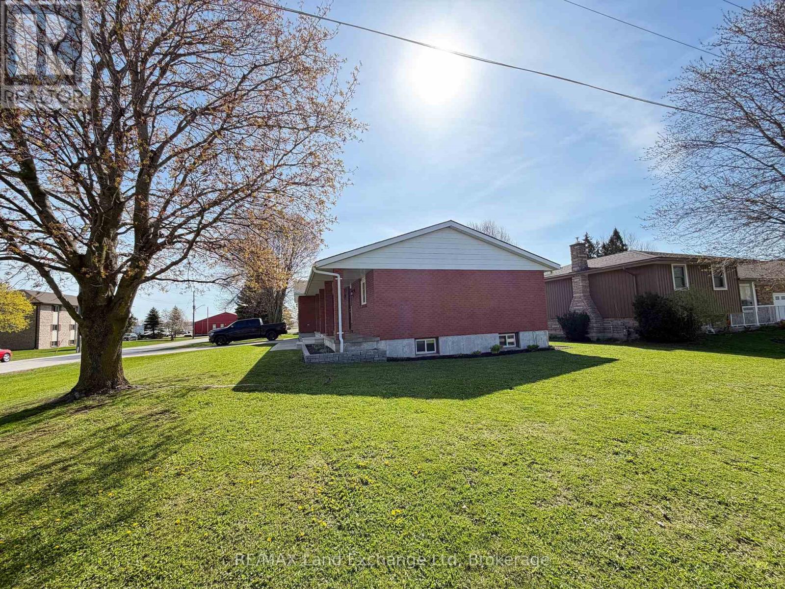 15 Mitchell Street, South Bruce, Ontario  N0G 1S0 - Photo 4 - X13113420