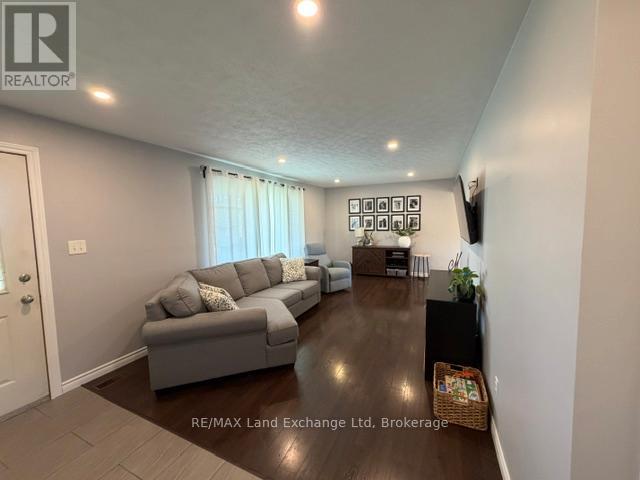 15 Mitchell Street, South Bruce, Ontario  N0G 1S0 - Photo 8 - X13113420