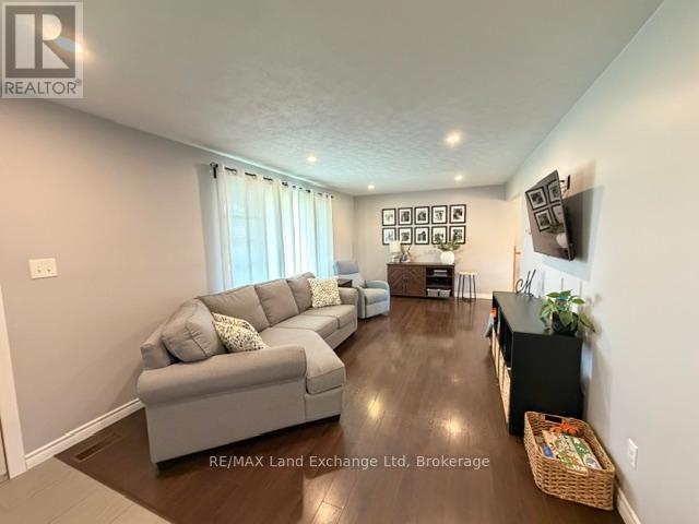 15 Mitchell Street, South Bruce, Ontario  N0G 1S0 - Photo 9 - X13113420