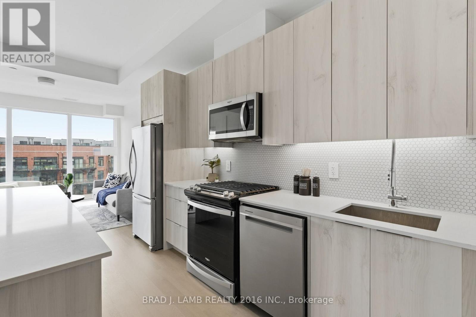 413 - 495 Logan Avenue, Toronto, Ontario  M4K 0A5 - Photo 6 - E13113306