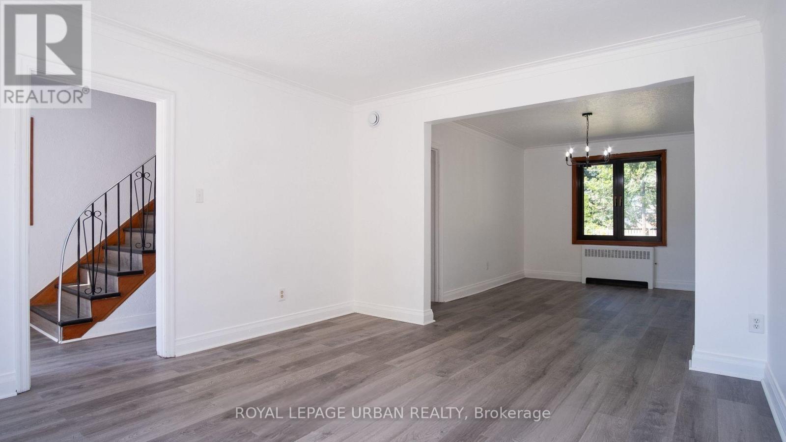 14 Camrose Crescent, Toronto, Ontario  M1L 2B6 - Photo 4 - E13113308