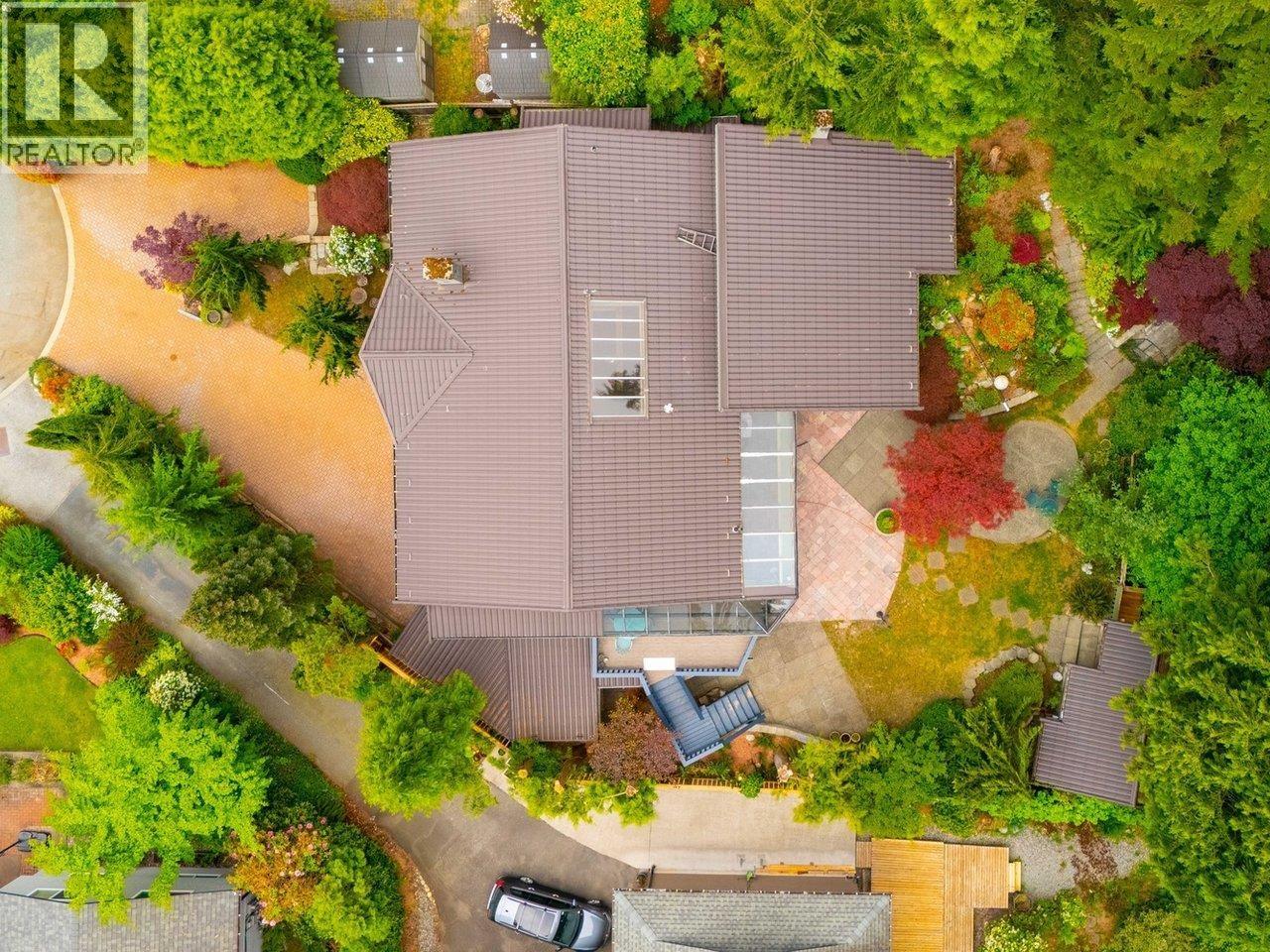 4786 ARMOUR COURT, North Vancouver, British Columbia