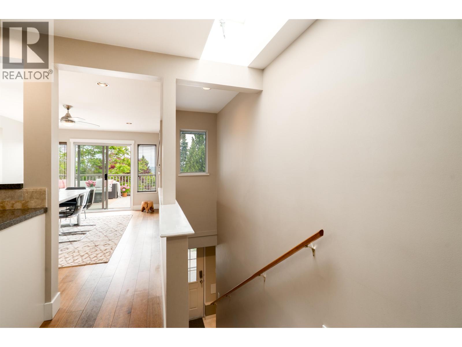 939 Calverhall Street, North Vancouver, British Columbia  V7L 1Y1 - Photo 24 - R3122127