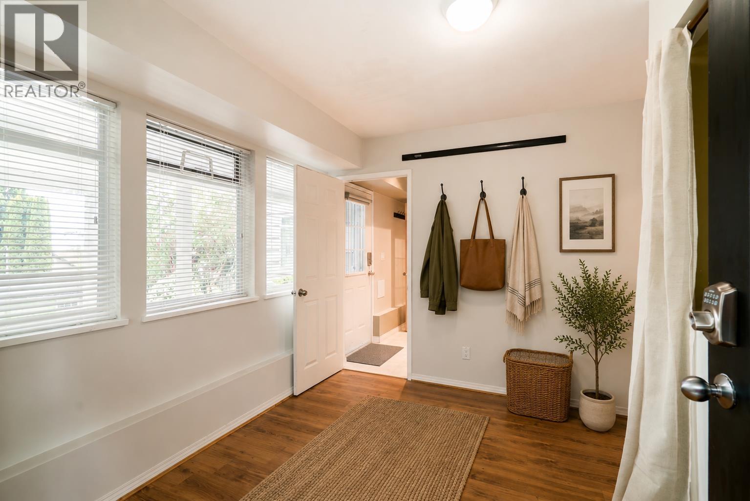 939 Calverhall Street, North Vancouver, British Columbia  V7L 1Y1 - Photo 26 - R3122127