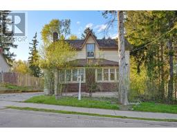 148 CENTRE STREET, Aurora, Ontario