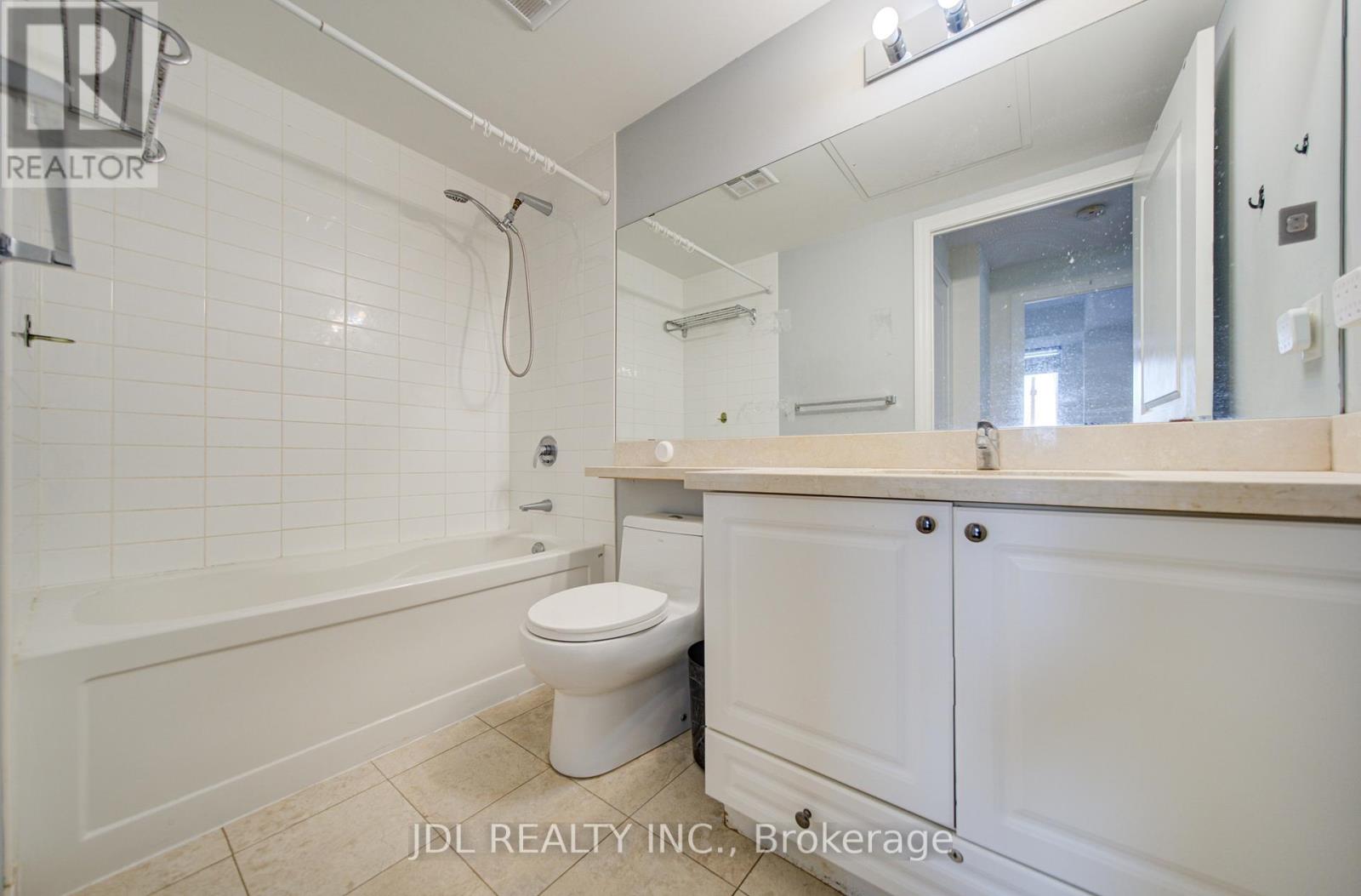 214 - 111 Upper Duke Crescent, Markham, Ontario  L6G 0C8 - Photo 8 - N13113356