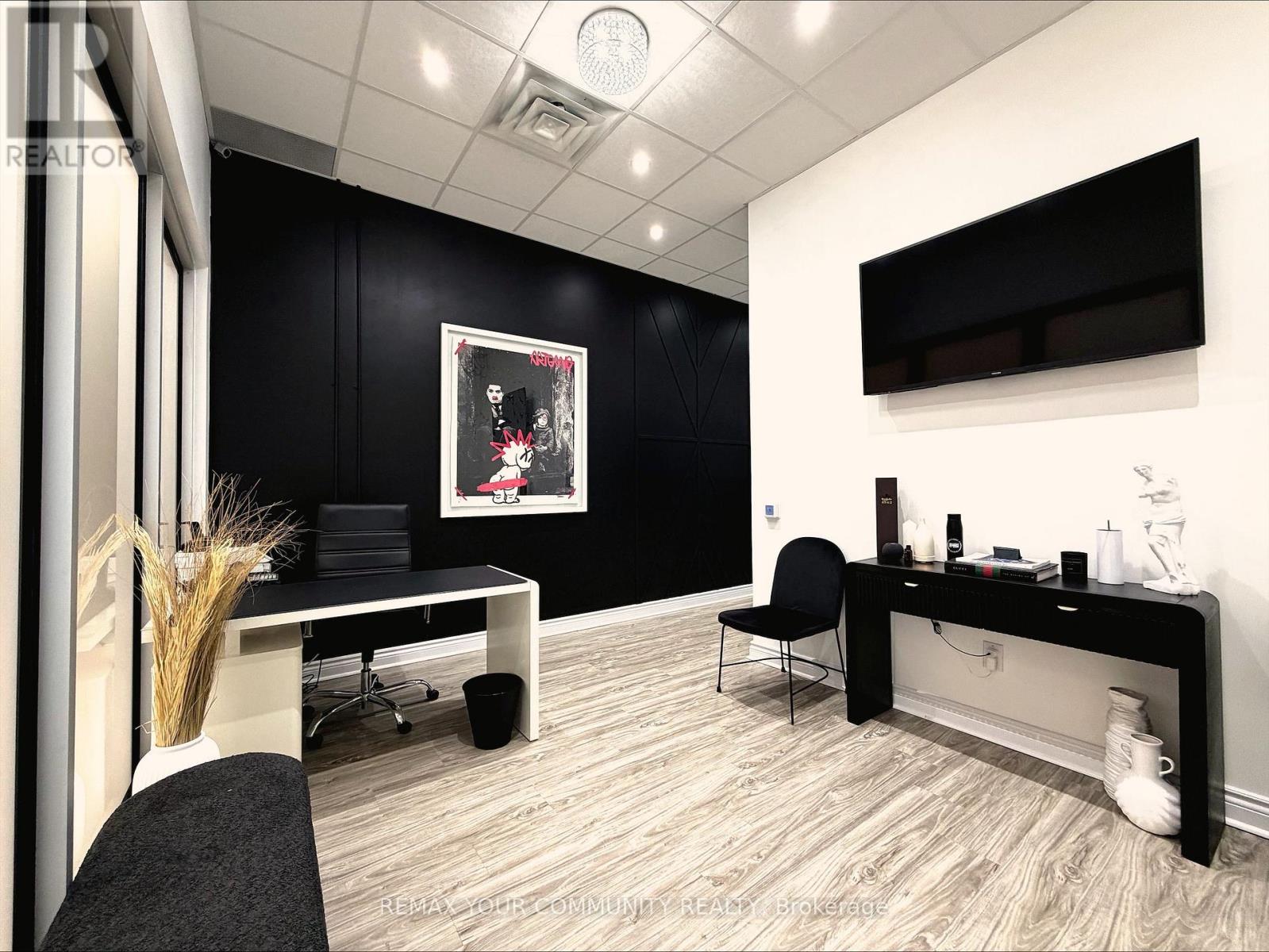 257 - 7777 Weston Road, Vaughan, Ontario  L4L 0G9 - Photo 3 - N13113366