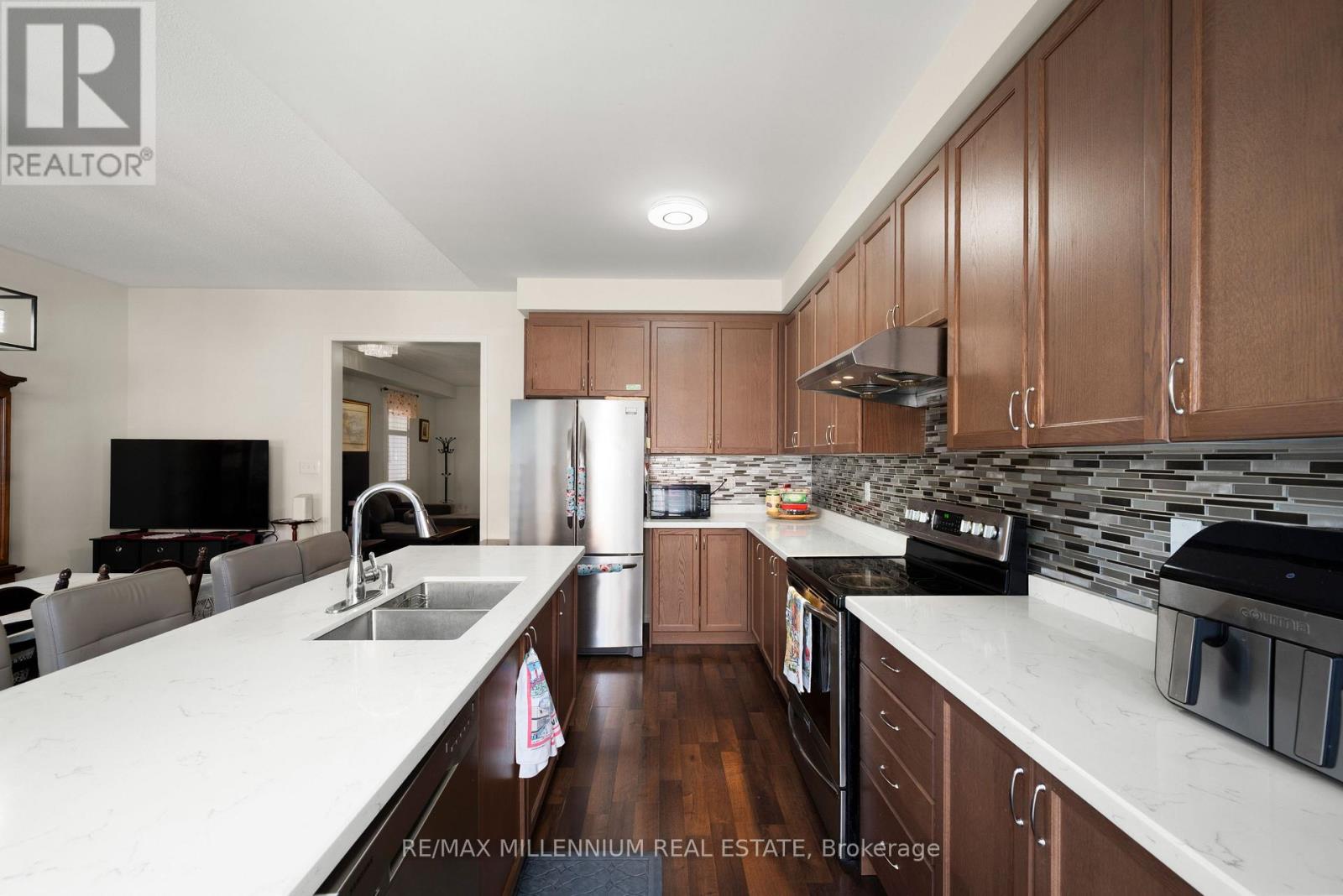 1211 Mccron Crescent, Newmarket, Ontario  L3X 0C5 - Photo 14 - N13113414