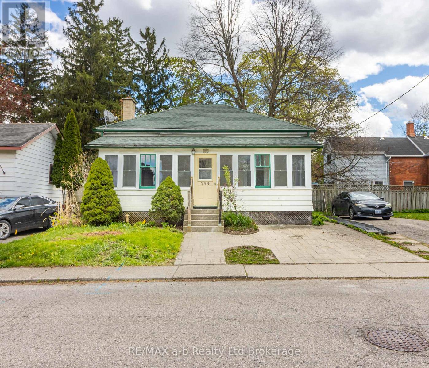 544 Grace Street, Woodstock, Ontario N4S 4N8 - Photo 1 - X13113350