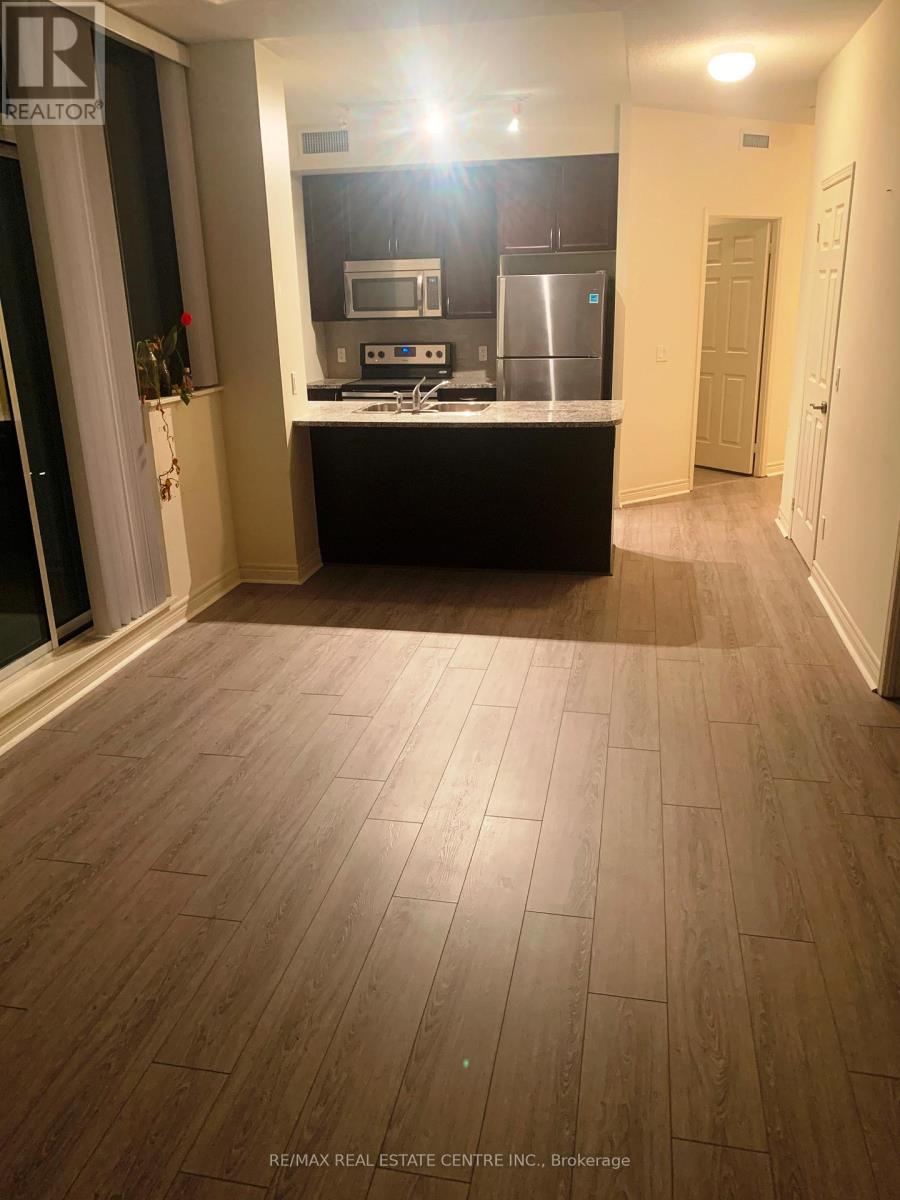 705 - 339 Rathburn Rd Road W, Mississauga, Ontario  L5B 0K6 - Photo 22 - W12801088