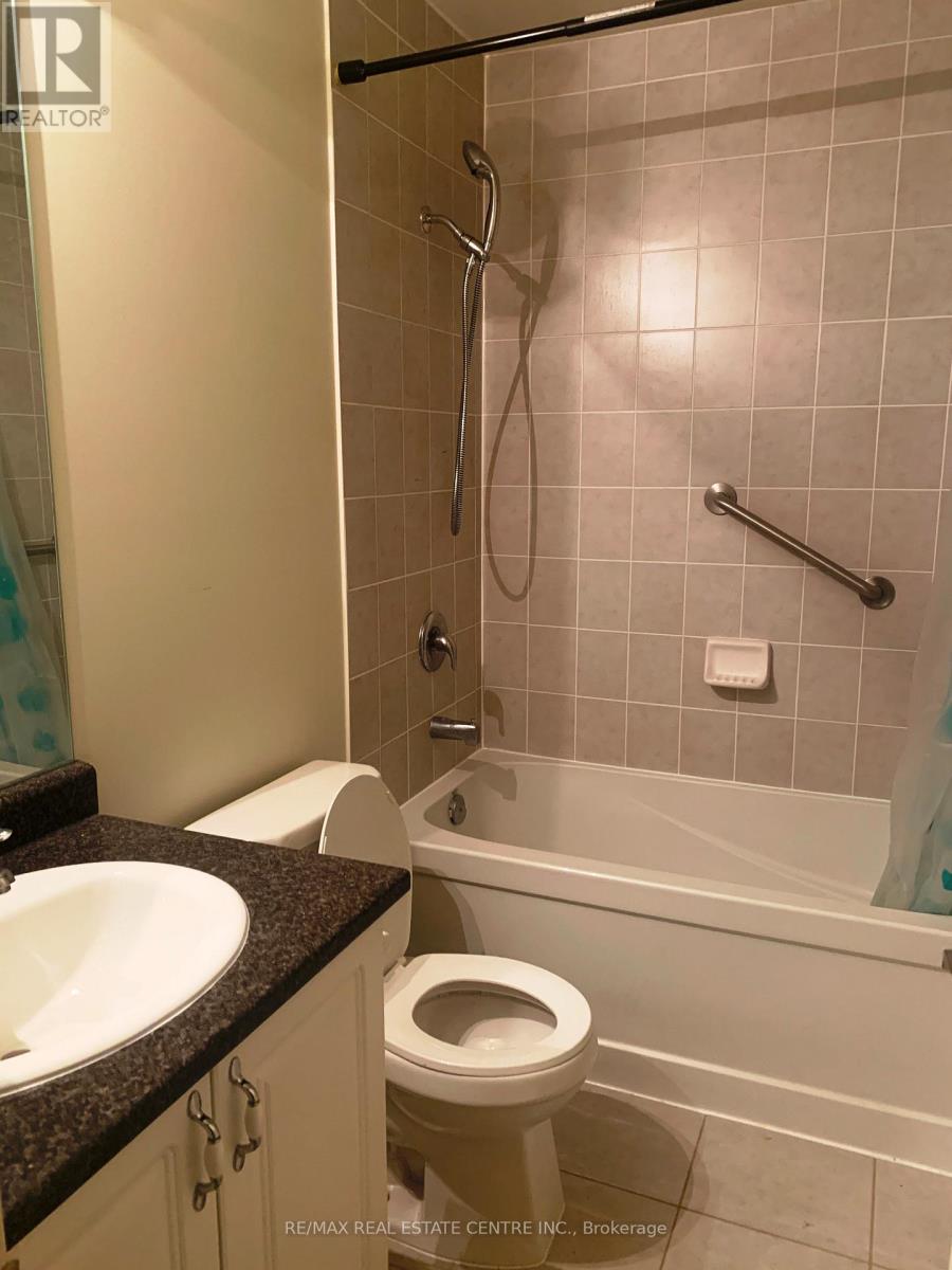 705 - 339 Rathburn Rd Road W, Mississauga, Ontario  L5B 0K6 - Photo 25 - W12801088