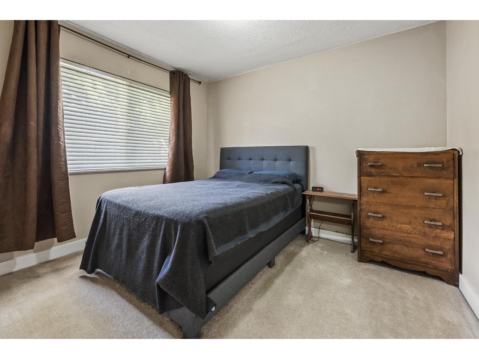 10096 Helen Drive, Surrey, British Columbia  V3V 3B2 - Photo 6 - R3119437