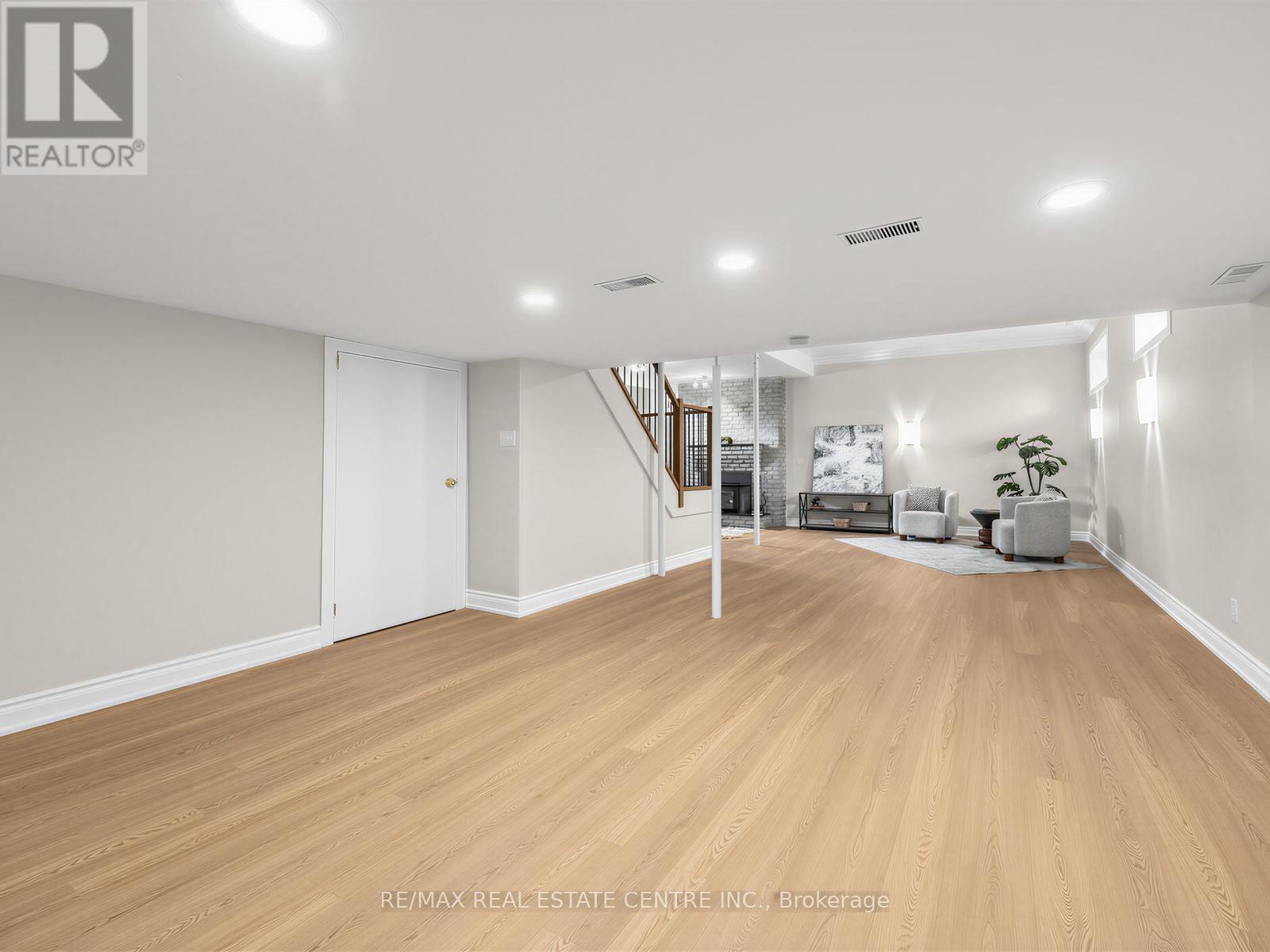 592 Montbeck Crescent, Mississauga, Ontario  L5G 1N8 - Photo 21 - W13113360