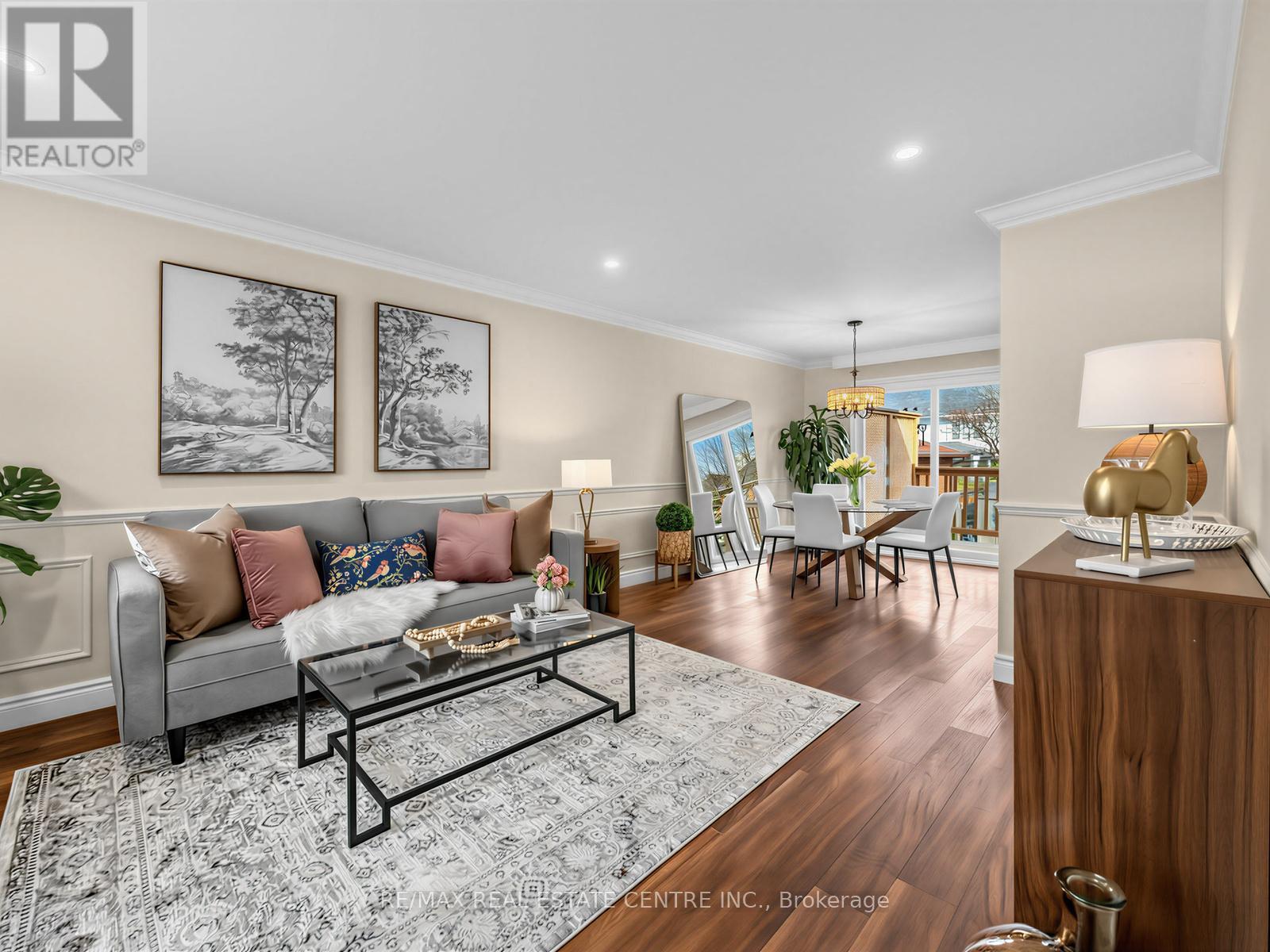 592 Montbeck Crescent, Mississauga, Ontario  L5G 1N8 - Photo 4 - W13113360