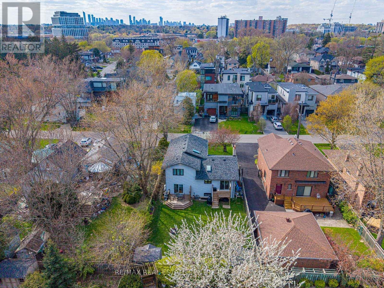 592 Montbeck Crescent, Mississauga, Ontario  L5G 1N8 - Photo 45 - W13113360