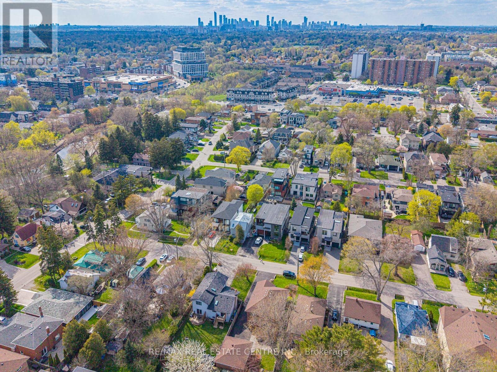 592 Montbeck Crescent, Mississauga, Ontario  L5G 1N8 - Photo 48 - W13113360