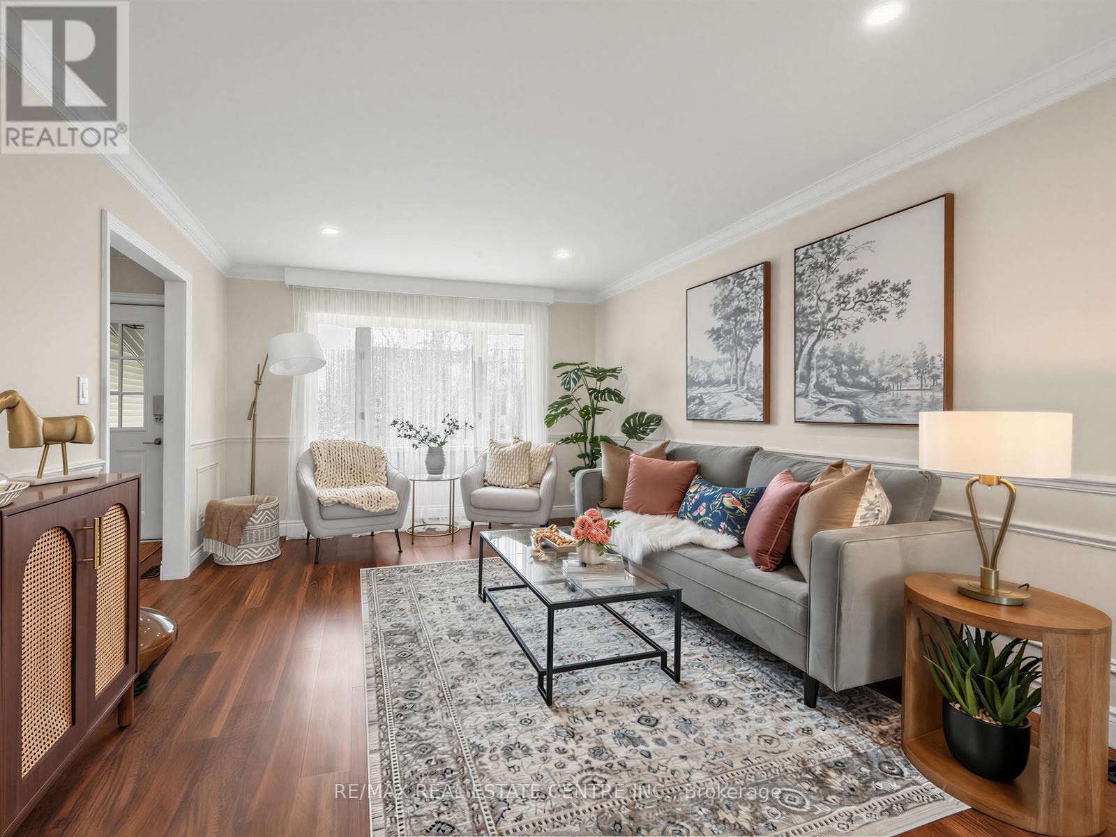 592 Montbeck Crescent, Mississauga, Ontario  L5G 1N8 - Photo 5 - W13113360