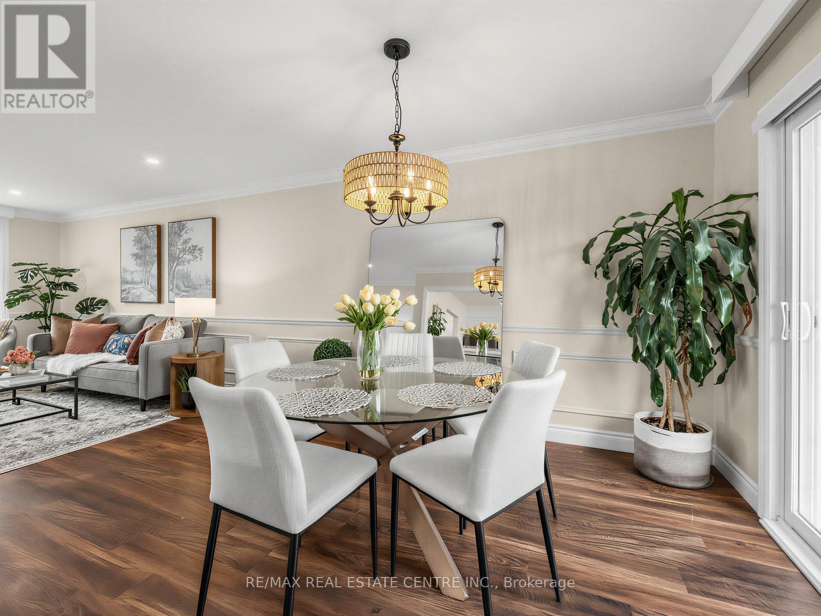 592 Montbeck Crescent, Mississauga, Ontario  L5G 1N8 - Photo 6 - W13113360