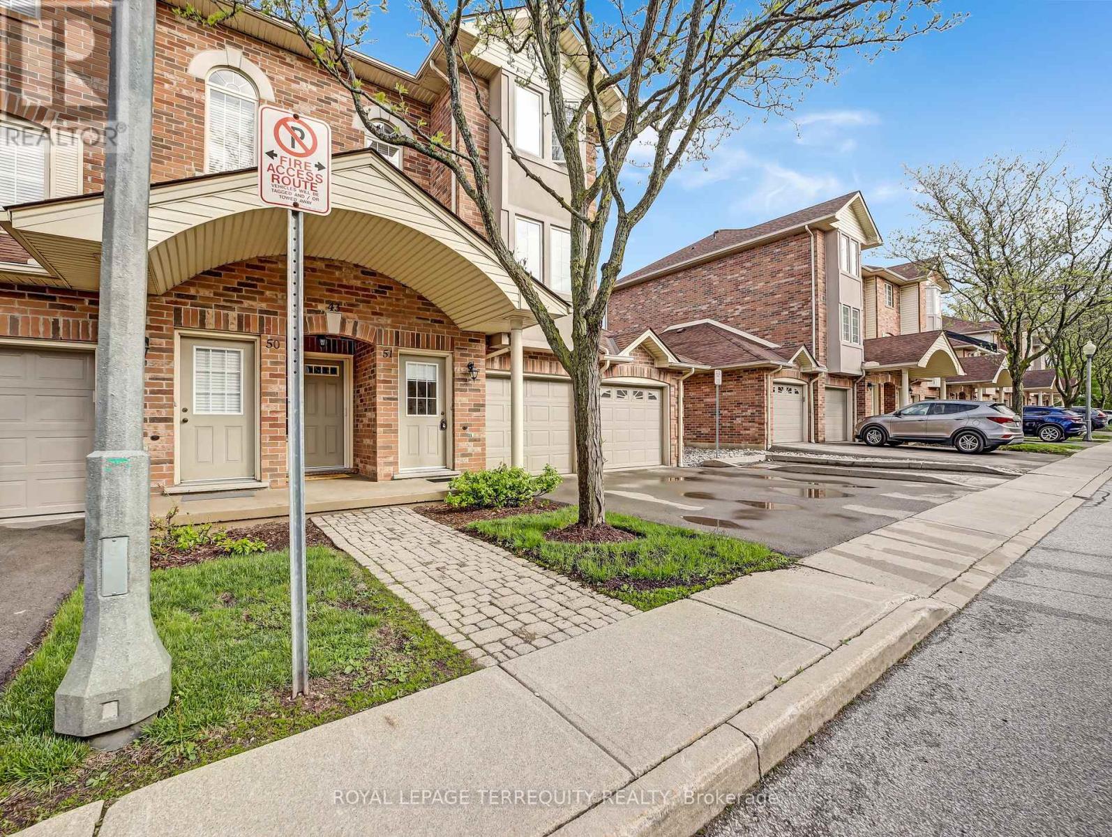51 - 4045 Upper Middle Road, Burlington, Ontario  L7M 4S9 - Photo 2 - W13113428