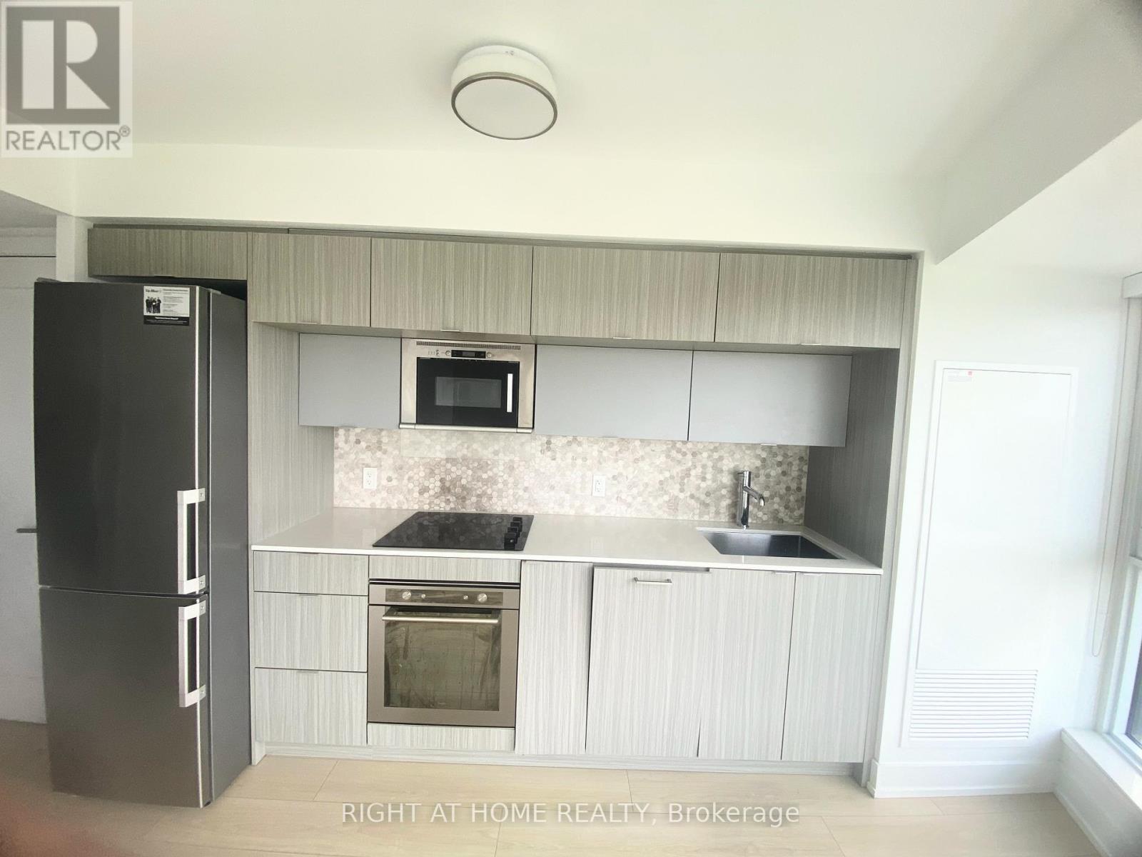 2416 - 585 Bloor Street E, Toronto, Ontario  M4W 0B3 - Photo 15 - C13113332