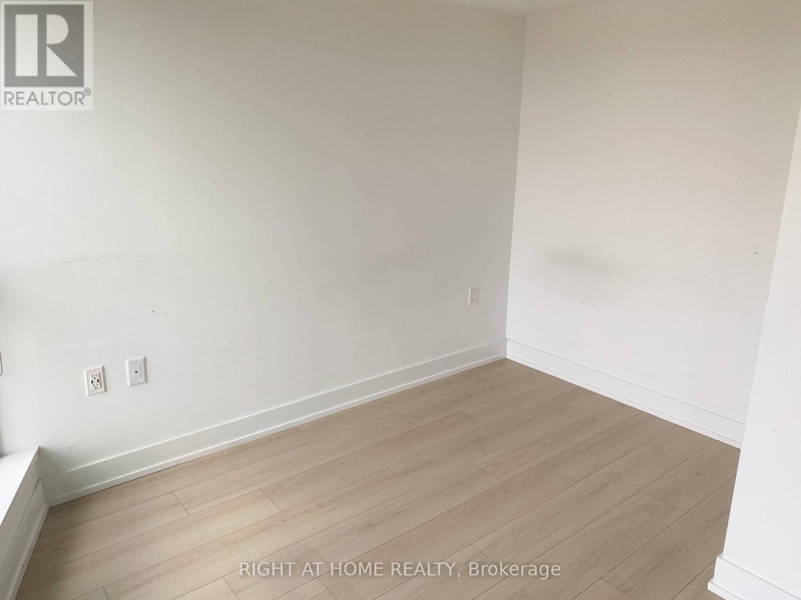 2416 - 585 Bloor Street E, Toronto, Ontario  M4W 0B3 - Photo 13 - C13113332