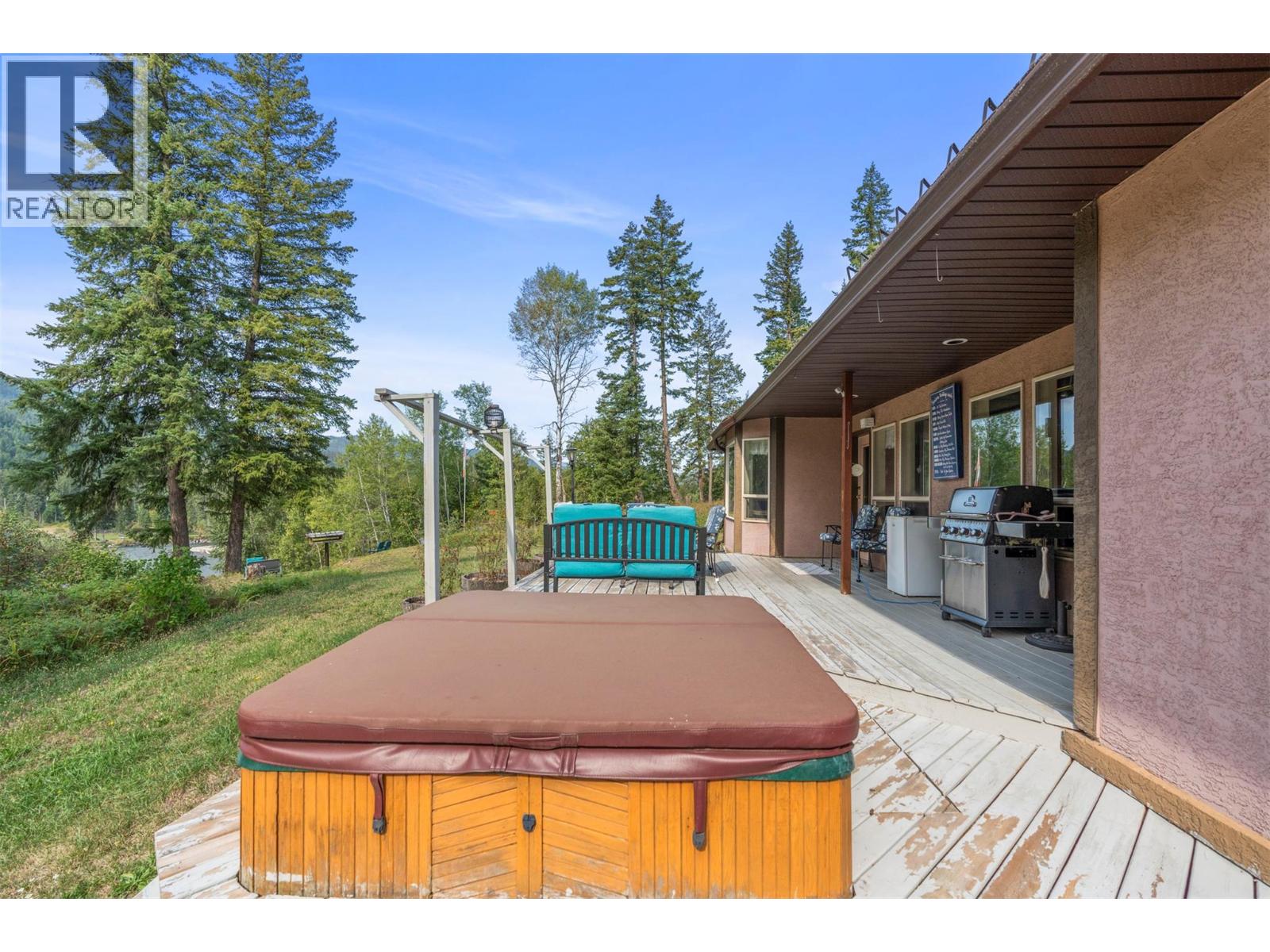 995 Shuswap River Drive, Lumby, British Columbia  V0E 2G6 - Photo 12 - 10360534