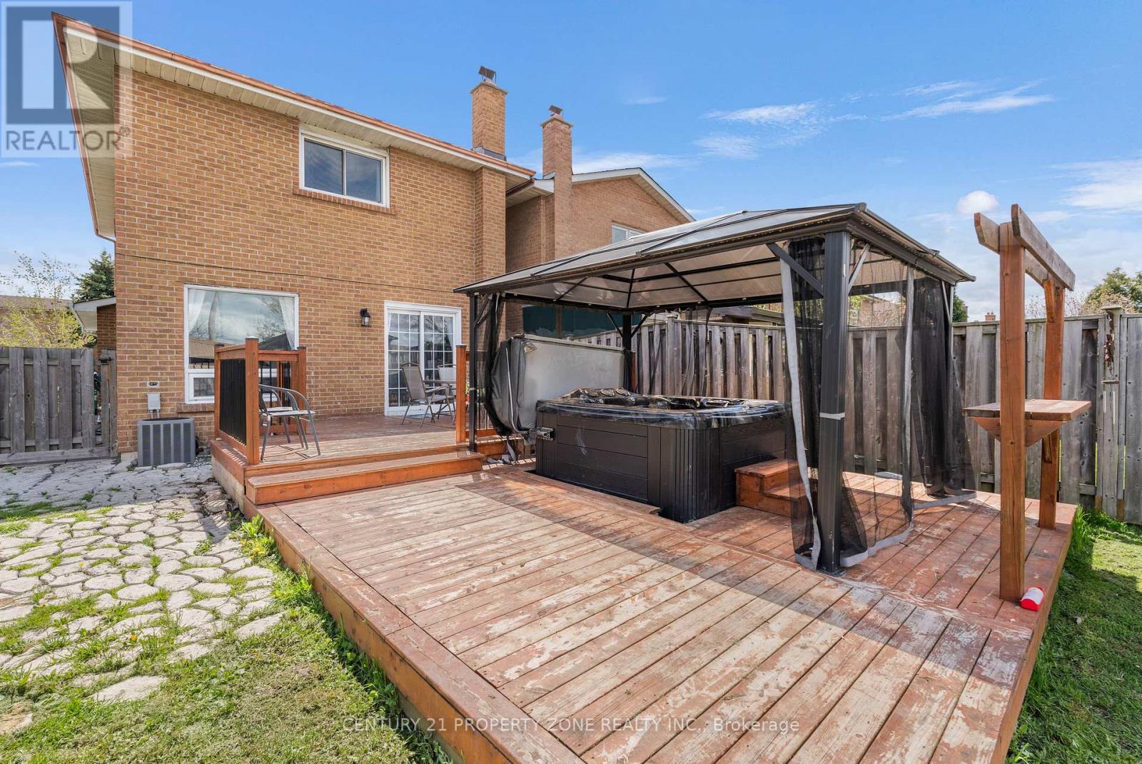 240 Simmons Boulevard, Brampton, Ontario  L6V 3Y1 - Photo 30 - W13108134
