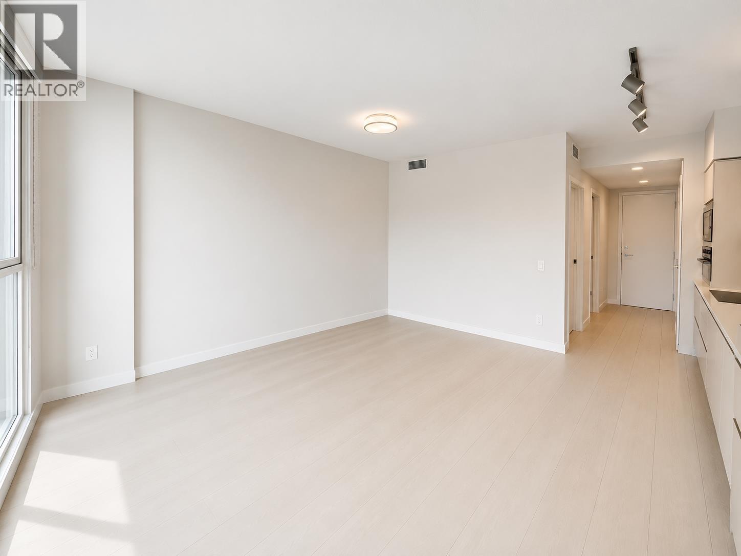 620 180 E 2nd Avenue, Vancouver, British Columbia  V5T 0K4 - Photo 2 - R3121843