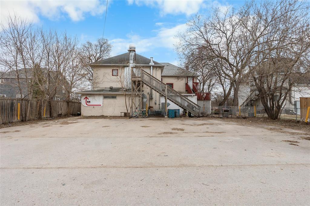 271 Provencher Boulevard, Winnipeg, Manitoba  R2H 0G6 - Photo 35 - 202609751